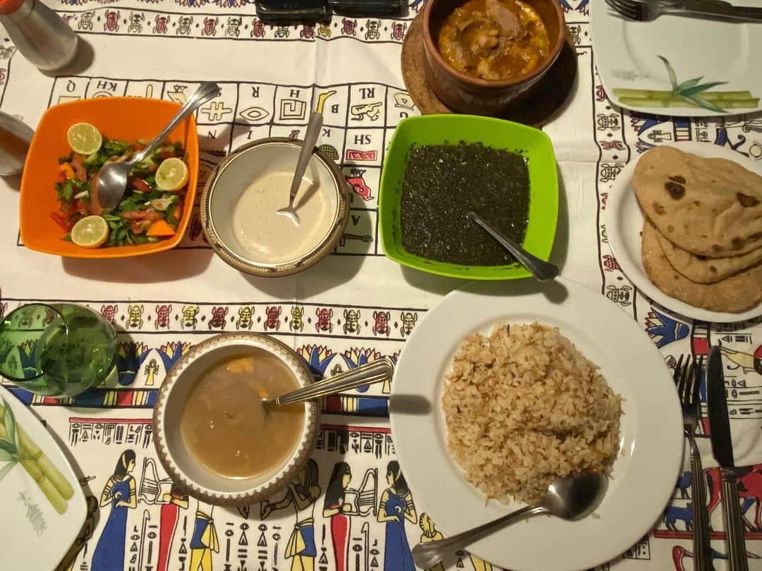 青山有紀さんのインスタグラム写真 - (青山有紀Instagram)「豆の煮込み、ファラフェル、フレッシュルッコラ、ポテトフライの朝食。 最後の写真はルクソールに着いた日の夕食🍺」11月23日 12時43分 - yukiaoya