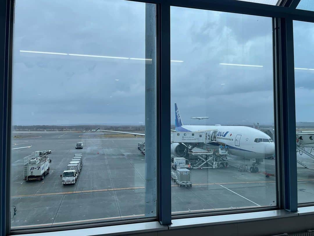 矢野謙次のインスタグラム：「今日はファン感ですね 気をつけてお越しください🚗🚃✈️」