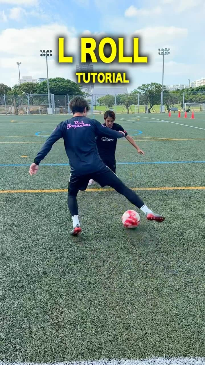 タクヤのインスタグラム：「LEARN THIS NEW SKILL🔥 ⁡ L字ロールのやり方⚽️ ⁡ @regate_takuya」