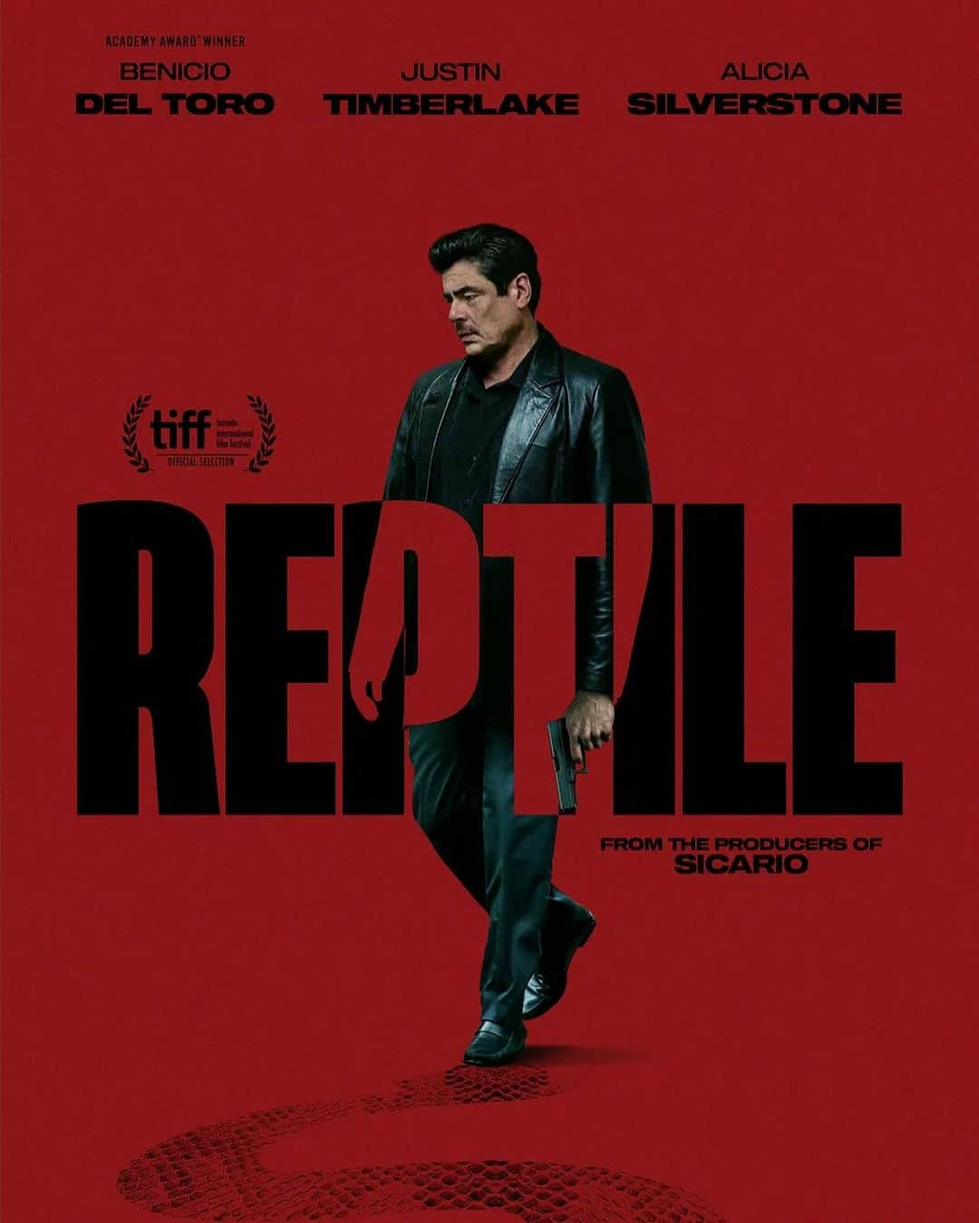 マチルダ・ルッツのインスタグラム：「REPTILE . What an incredible experience being able to work with such an amazing cast. Thank you @grant_singer for the opportunity! Congrats everybody! You can watch REPTILE on @netflix #beniciodeltoro #justintimberlake #aliciasilverstone #matildalutz」