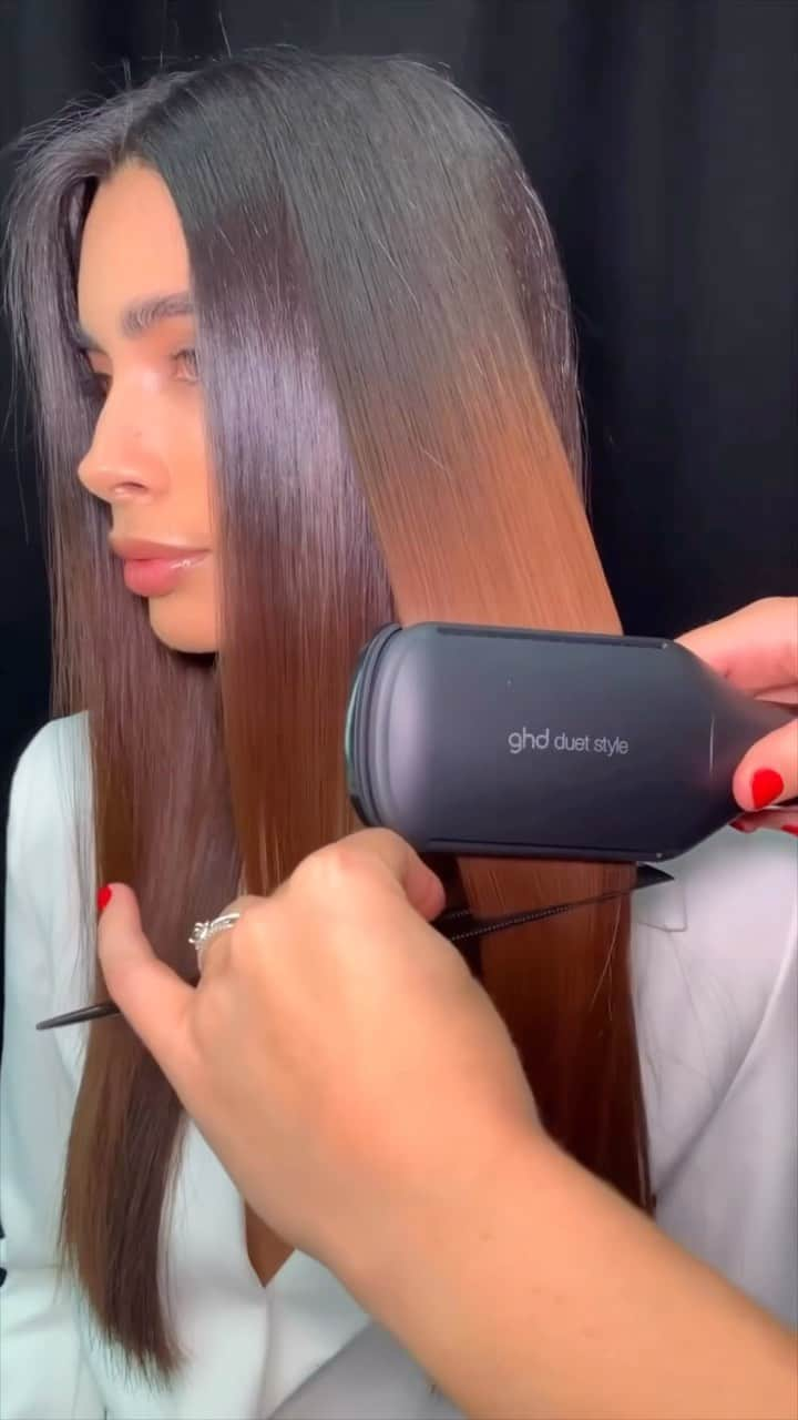 ghd hairのインスタグラム：「Start your hair health journey today with 15% OFF duet style, the first 2-in-1 hot air styler that dries and styles hair at the same time with no heat damage*🙅💸  Receive a complimentary heat protect spray with every electrical purchase when using code GHDXBF at checkout this Black Friday 💰 (FYI: We have tool personalisation across selected tools too!) ✍️   #ghd #ghdhair #blackfriday #haircaredeals #blackfriday23 #blackfridayhaircare   *no thermal hair damage detected after 100 cycles of 4 passes in wet to style mode vs naturally dried hair」