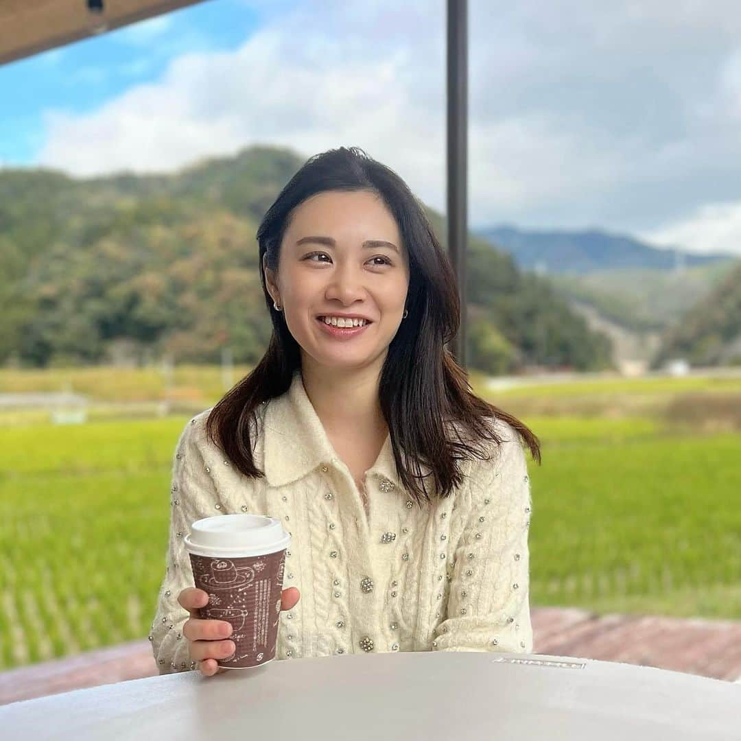 鈴木芳奈さんのインスタグラム写真 - (鈴木芳奈Instagram)「☕️⛰️☺️」11月23日 13時43分 - tachibana_kanna