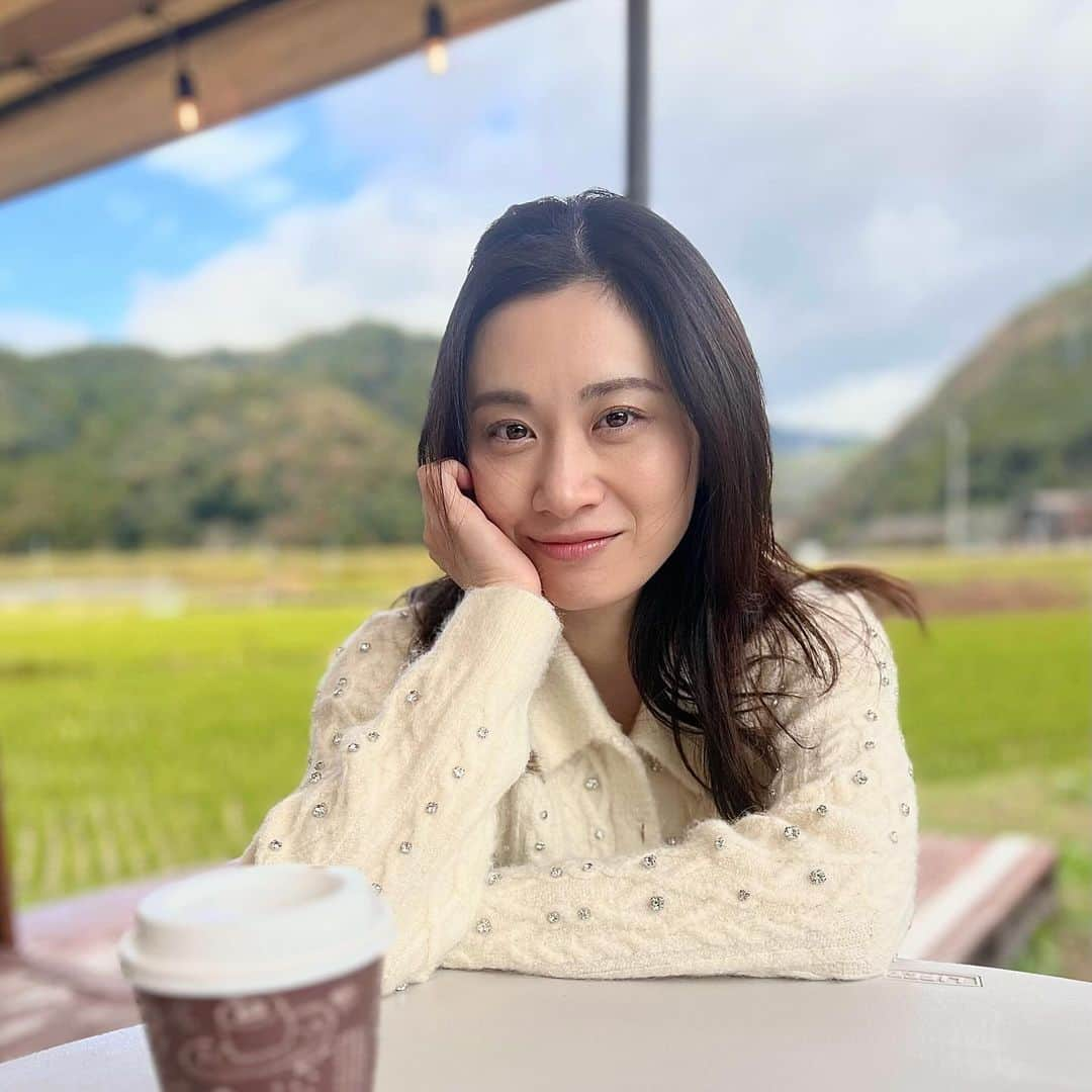 鈴木芳奈さんのインスタグラム写真 - (鈴木芳奈Instagram)「☕️⛰️☺️」11月23日 13時43分 - tachibana_kanna