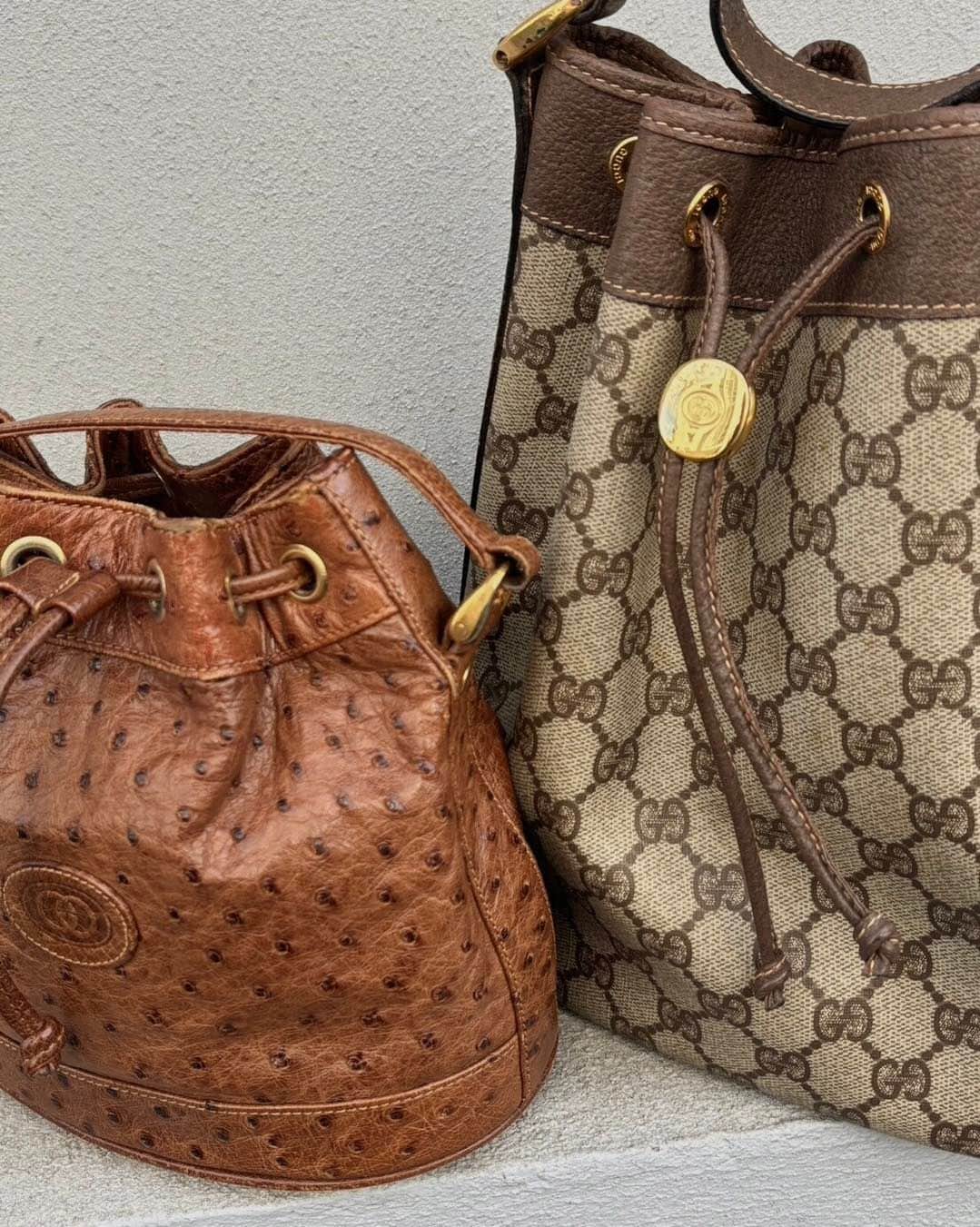 Ｈedyさんのインスタグラム写真 - (ＨedyInstagram)「. ［Left］ GUCCI オーストリッチ巾着ショルダーバッグ 品番:H23101709G  ［Right］ GUCCI GGスプリーム巾着ショルダーバッグ 品番:H23101842G  ※2点共WEB掲載予定  For free overseas shipping services, please visit global website.（www.hedyjp.com）  @hedy_daikanyama @hedy_osaka_ @hedy_fukuoka @hedy_fashion  #hedy #hedy_japan #hedy_vintage  #vintageshop」11月23日 14時35分 - hedy_vintage