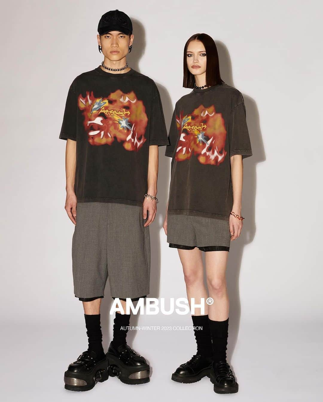 AMBUSHさんのインスタグラム写真 - (AMBUSHInstagram)「Graffiti-inspired airbrush graphics that reference the natural elements on new unisex vintage-wash tees and hoodies. Now available at our WEBSHOP and WORKSHOP.」11月23日 14時29分 - ambush_official