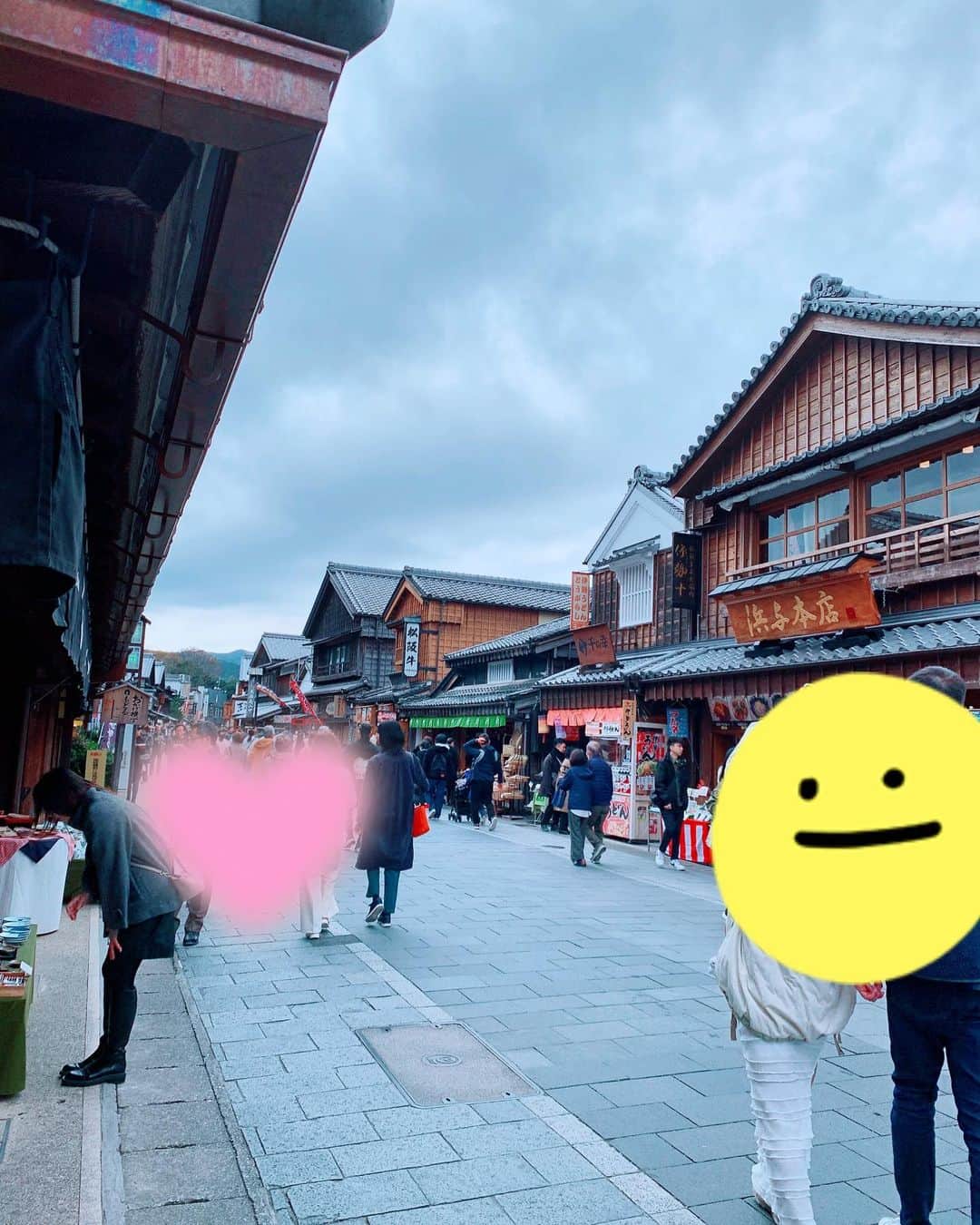 白葉まりさんのインスタグラム写真 - (白葉まりInstagram)「お伊勢旅行😊⛩♨️ 漫喫したー！伊勢神宮の神聖な雰囲気にただただ圧倒された🌳 . . . #ファンティア #温泉 お伊勢パワー纏う✨温泉入浴ショットはファンティアファンサイトにてアップしました🫣💕見たら運気あがるかもー😏  私のインスタプロフィール固定リンクから飛んで見られます❤︎ . . . . . #温泉旅行 #貸切露天風呂 #温泉女子 #温泉モデル #貸切風呂 #入浴 #ビジョビ #伊勢 #伊勢神宮 #伊勢グルメ #おかげ横丁 #松阪牛 #猫 #グラビア #インスタグラビア #onsen #hotsprings #japan #japanesegirl #japanesefood #trip #goodmorning」11月23日 14時42分 - shirahamari
