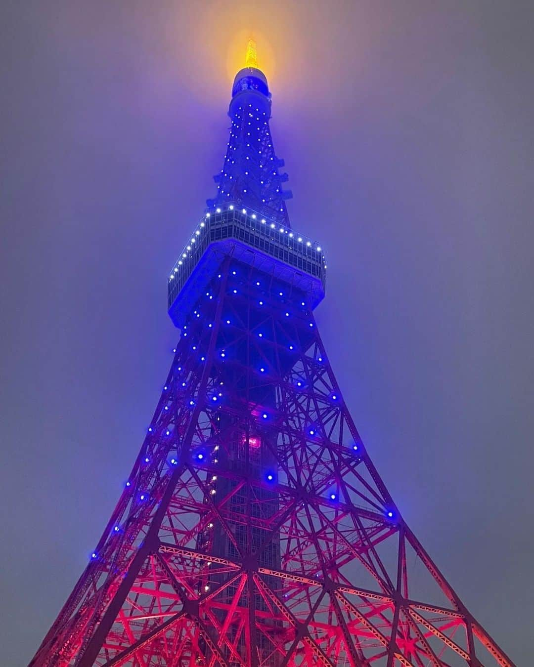 さゆりさんのインスタグラム写真 - (さゆりInstagram)「⁡ ⁡ 東京タワー🗼❤️ 写真映えはしない日々だけど 毎日充実＆元気に過ごせています🫶🏻 ⁡ 11/24 ゆっきーさんBar Event🍸 1/26 Show Event "KARMA" ⁡ お会いできるみなさま、ありがとうございます。 とてもとても楽しみ！ ⁡ いつだって何者でもない私だけれど ご縁があって知り合うことができて 環境が変わったりしても また再会できるって、本当にありがたい🥺🤍」11月23日 15時48分 - kulumilky