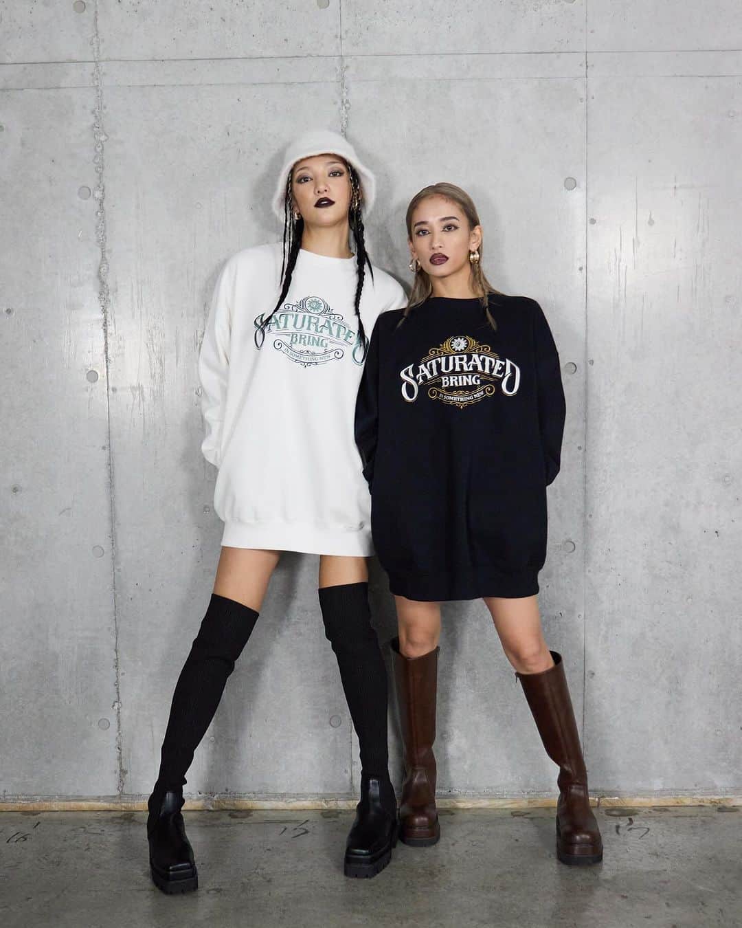 EVRISさんのインスタグラム写真 - (EVRISInstagram)「⠀ -EVRIS 2023 WINTER OUTFITS- STARRING YURINO X ANNA SUDA  DROP NOW  #SATURATEDスウェットトップス WHT/GRY/NVY/BLK ¥8,800(税込)  ___________________________________________ 🔻公式通販サイトRUNWAY channelは  @evris_official TOPのURLから✔︎  #EVRIS」11月23日 16時01分 - evris_official