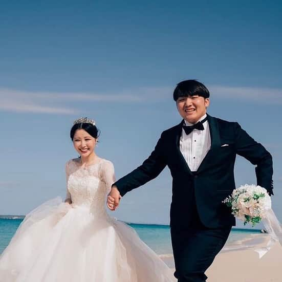 Choole 業界初、オンライン結婚式準備サービスさんのインスタグラム写真 - (Choole 業界初、オンライン結婚式準備サービスInstagram)「【#結婚報告】 #ふくれな #ガードマン こんばんは！トキハナ編集部です✨ - - - - 11/22（いい夫婦の日）に結婚を発表された 大人気YouTuberのガードマンさん×ふくれなさん💕 お2人の愛が伝わる素敵なブライダルフォトです👏 - - - - Photo by @fukurena  @gardman556  - - - - ——————————————————  ⚜️トキハナって？ LINEで式場探し使いやすさNo.1✨ 『結婚式場見学予約サイト👰🏻‍♀️』  🕊️トキハナの特徴🕊️ ・・LINEで元ウエディングプランナーに相談できる（夜22時まで） ・式場との独自契約により「即決不要の最低価格保証」を約束 ・見学手配＋見積もりチェック付き ・カンタン診断で好みの式場が見つけられる プロフィールリンクからカンタンウエディング診断やってみてくださいね💛  ————————————————— #youtuber#結婚発表#結婚しました#ウエディングフォト#ブライダルフォト#プレ花嫁#卒花嫁#トキハナ」11月23日 16時12分 - tokihana_wedding