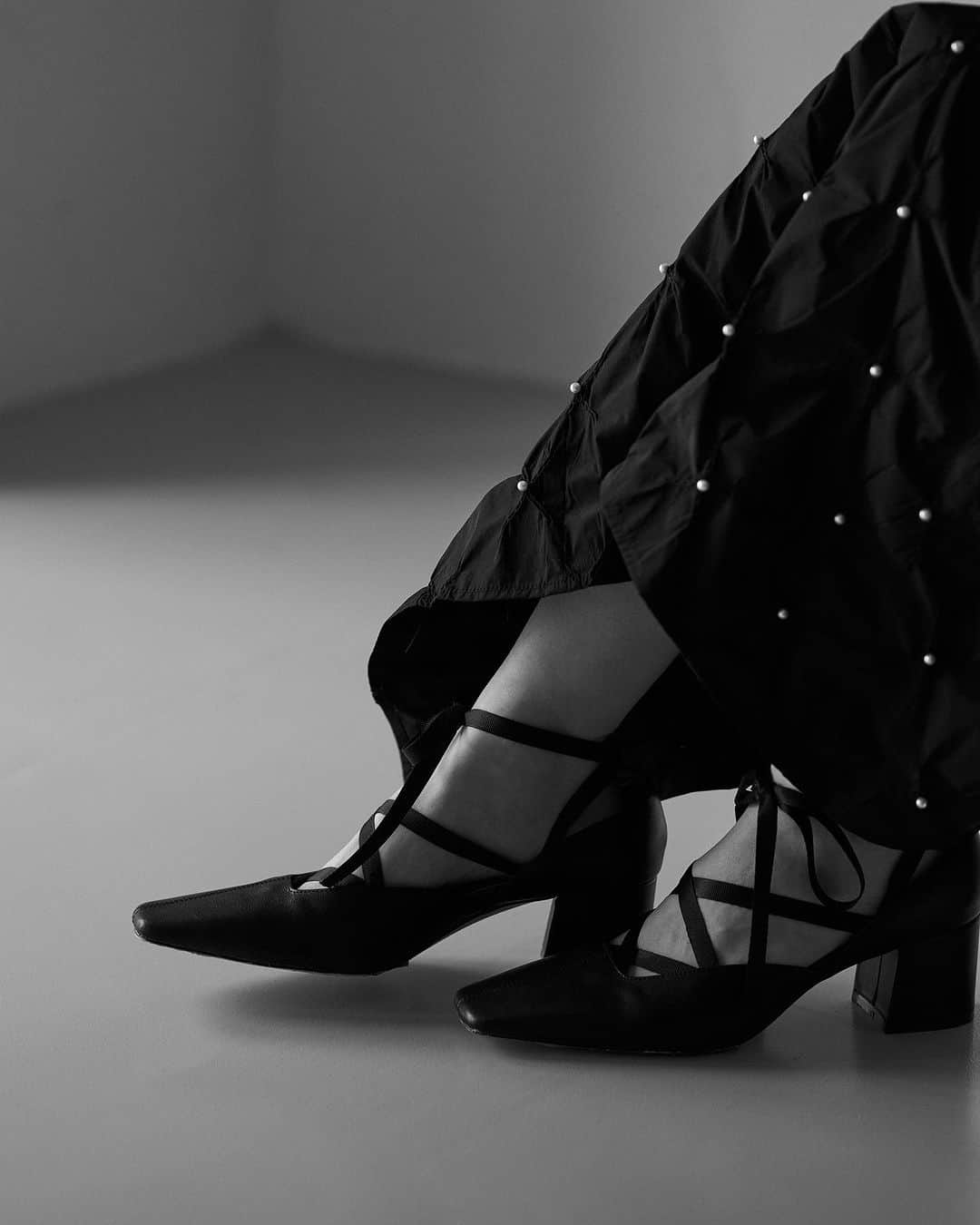 のインスタグラム：「Recommend  Shoes ¥25,300 (tax in)  #frayid #2023wintercollection」