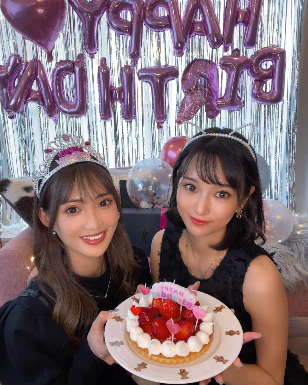 西原愛夏のインスタグラム：「🦩🩰🎀💗🏳️‍⚧️」