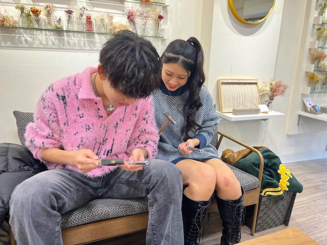 芝田祥伍さんのインスタグラム写真 - (芝田祥伍Instagram)「半年記念日でペアリング作ったよー👼👼  お互いのやつ作ったから嬉しいです！  これからもお揃いいっぱい増やそうー！  #今日好き#しょうとあ#記念日#ペアリング」11月19日 20時03分 - shogo_shibata