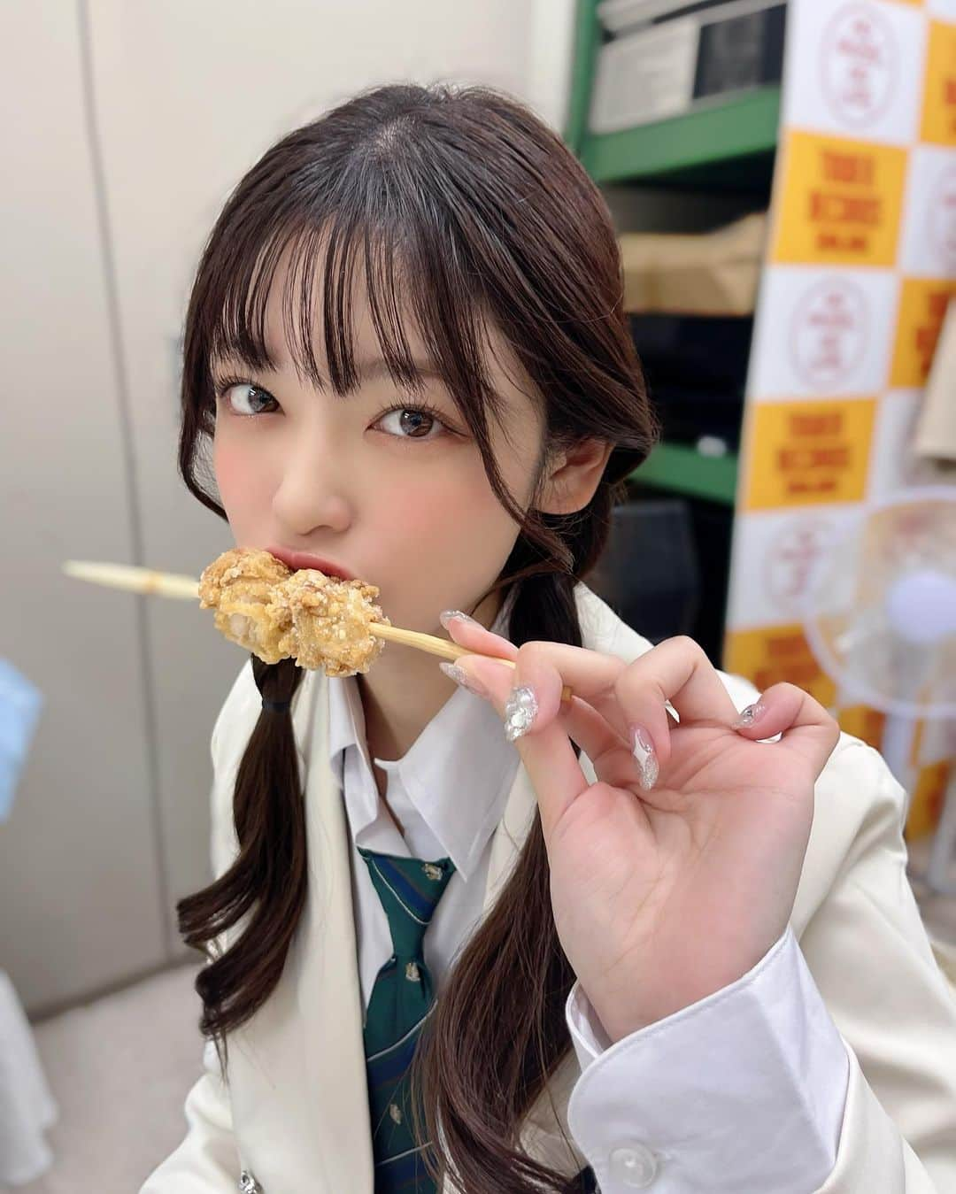 白岡今日花さんのインスタグラム写真 - (白岡今日花Instagram)「からあげをもりもり食べてます🍗」11月19日 20時35分 - kyoka_shiraoka