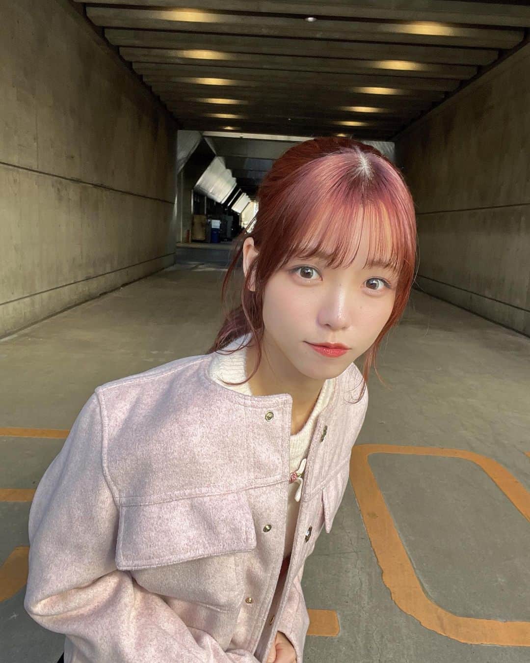 高橋彩音のインスタグラム：「握手会2日ともありがとうございました🌷💓 握手してお話ししてる時間がとっても楽しいです！ ずっと口角上がってます！ありがとう☺️ 早起きして会いに来てくれて嬉しいです🤍」