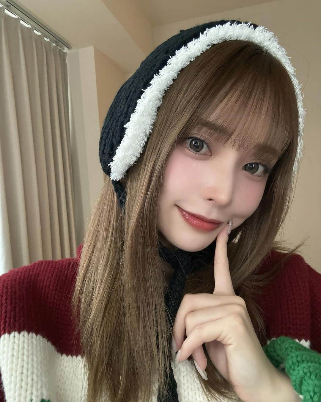 那須笑美さんのインスタグラム写真 - (那須笑美Instagram)「クリスマス一緒過ごしたいっちゃけどみんななにすると？🎅🏻🎄」11月19日 20時41分 - nasu_hohomi