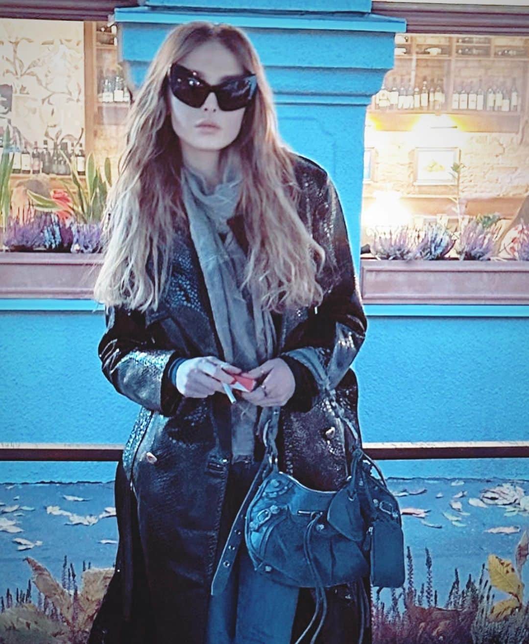 スネジャナ・オノプカさんのインスタグラム写真 - (スネジャナ・オノプカInstagram)「“I think you’re born chic. You cannot be be chic .it’s something you cannot learn “ #carineroitfeld 🖤🖤🖤」11月19日 21時08分 - snejanaonopka15