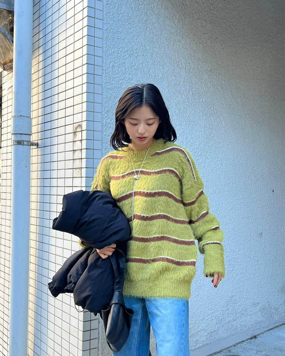 鈴本美愉さんのインスタグラム写真 - (鈴本美愉Instagram)「. Muléau冬物新作第2弾発売中❄️ モコモコボーダーニットとボリュームたっぷりのダウンジャケット✨」11月19日 21時19分 - suzumotomiyu125
