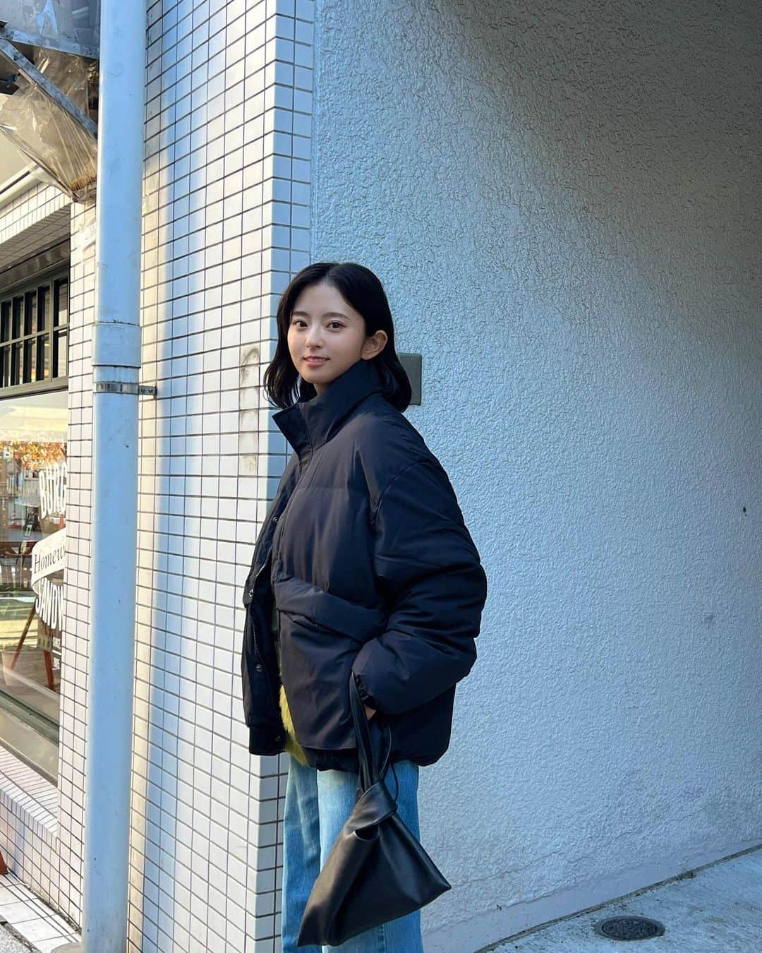 鈴本美愉さんのインスタグラム写真 - (鈴本美愉Instagram)「. Muléau冬物新作第2弾発売中❄️ モコモコボーダーニットとボリュームたっぷりのダウンジャケット✨」11月19日 21時19分 - suzumotomiyu125
