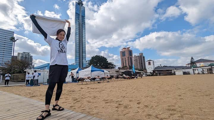 浜﨑日香里さんのインスタグラム写真 - (浜﨑日香里Instagram)「⁡ 無事に初のテントサウナイベントを 終えることが出来ました！ 本当にありがとうございました！！ ⁡ サウナーの皆さんが気持ちよさそうに ととのってる顔を見るとなんだかホッとしました。 ⁡ 昨日、お会いできなかった皆様。 またお会いできる機会を必ず作れるようにします！ リベンジさせてください🙏 ⁡ そして、今日来てくださった皆様。 中には横浜や島根からなど遠方から お越しいただいた方もいらっしゃいました。 本当にありがとうございます🥲 寒かったので、風邪を引かないように 今日は温かくしてくださいね。 (多くの方が今から温浴施設に行くと言ってましたが笑) ⁡ 改めて、沢山の方のご協力があってイベントを 開催することが出来ました！ 関わってくださったすべての皆様 本当にありがとうございました😆✨ ⁡ #サウナノアナ #tncまつり」11月19日 21時11分 - hamasaki_hikari