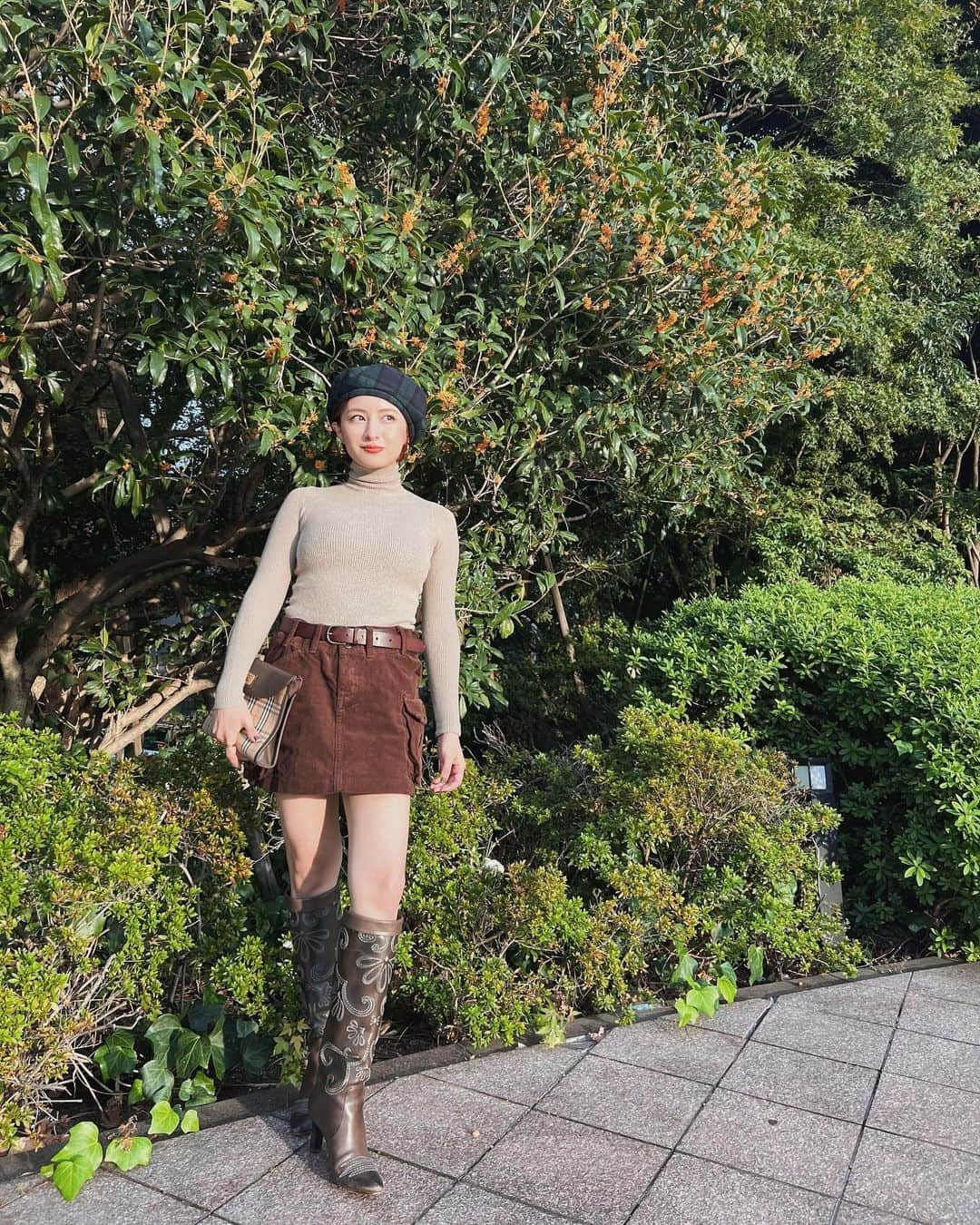 Julia Castroさんのインスタグラム写真 - (Julia CastroInstagram)「最近の秋服たち🍂 (もうそろそろ冬に入るね)  沢山写真撮ってるから2回に分けて載せようかな👌🏻 何枚目が好みですか？🦔 . #autumn #fall #ootd #outfit #outfitoftheday  #fallstyle #秋服 #秋ファッション #julifashion」11月19日 21時18分 - julia.c.0209