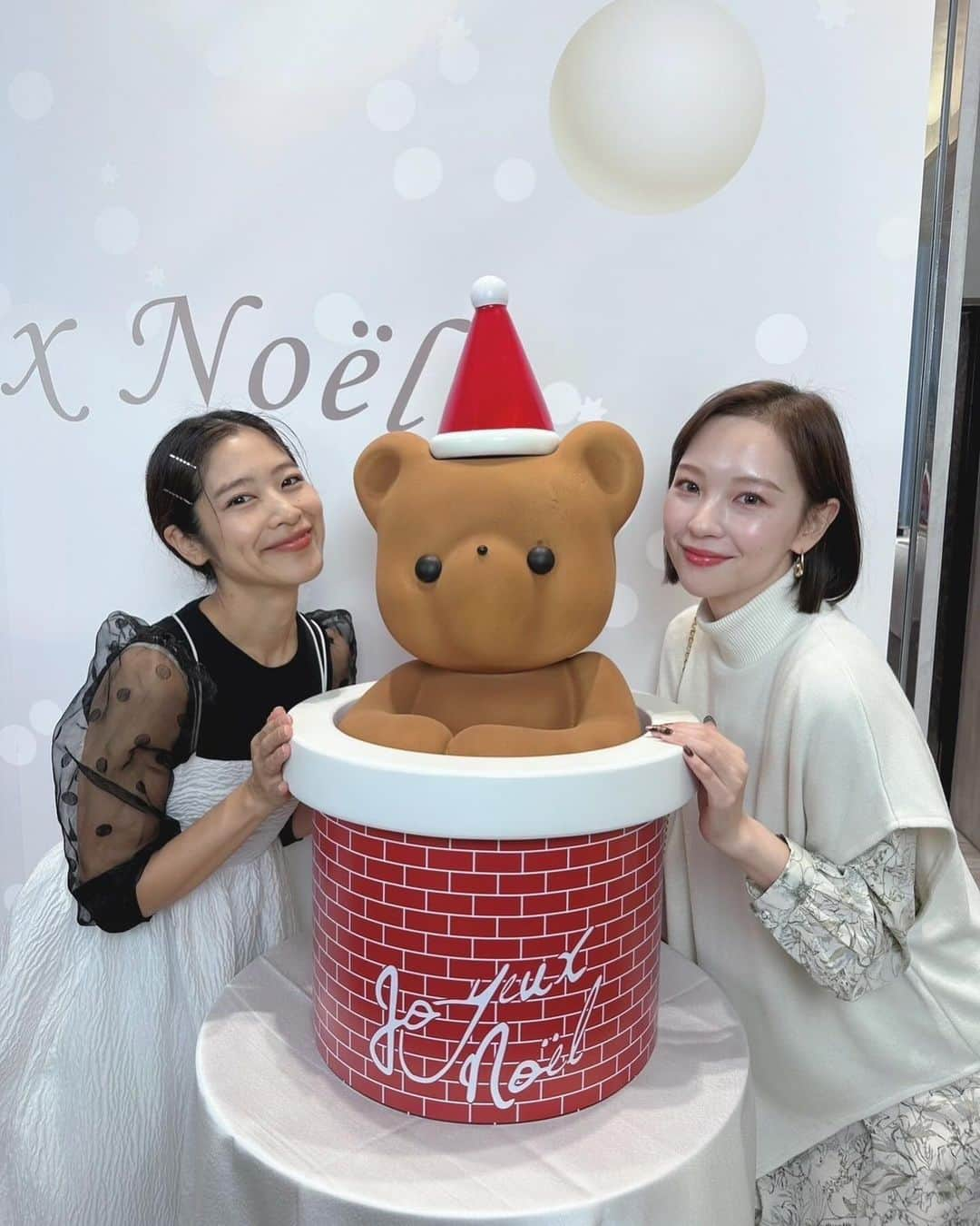 ayumiさんのインスタグラム写真 - (ayumiInstagram)「🧸💞 @louange_tokyo  @louangetokyo_lemusee  今年もルワンジュのクリスマスコレクションに @yyy__0520 と行ってきました🧸🎄❤️ 毎年本当可愛い〜😍🩷  可愛いいケーキを見てるとわくわくする🥰🧸 今年のクリスマスケーキどうしようかなあ🎅🎄 #ルワンジュ #ルワンジュ東京 #クリスマス #クリスマスケーキ」11月19日 21時22分 - ayupichikitchen