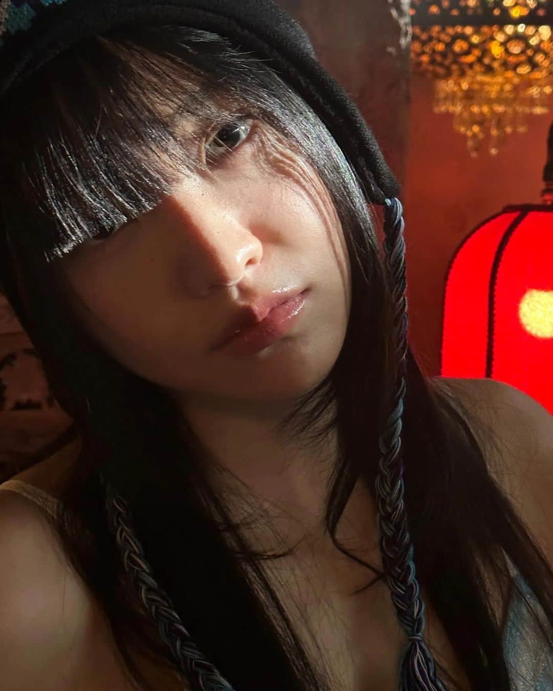 イェリさんのインスタグラム写真 - (イェリInstagram)「More of 'Chill Kill' peaks~😆🥰😍🩵 #REDVELVET #YERI #레드벨벳 #예리」11月19日 21時25分 - redvelvet_yeri