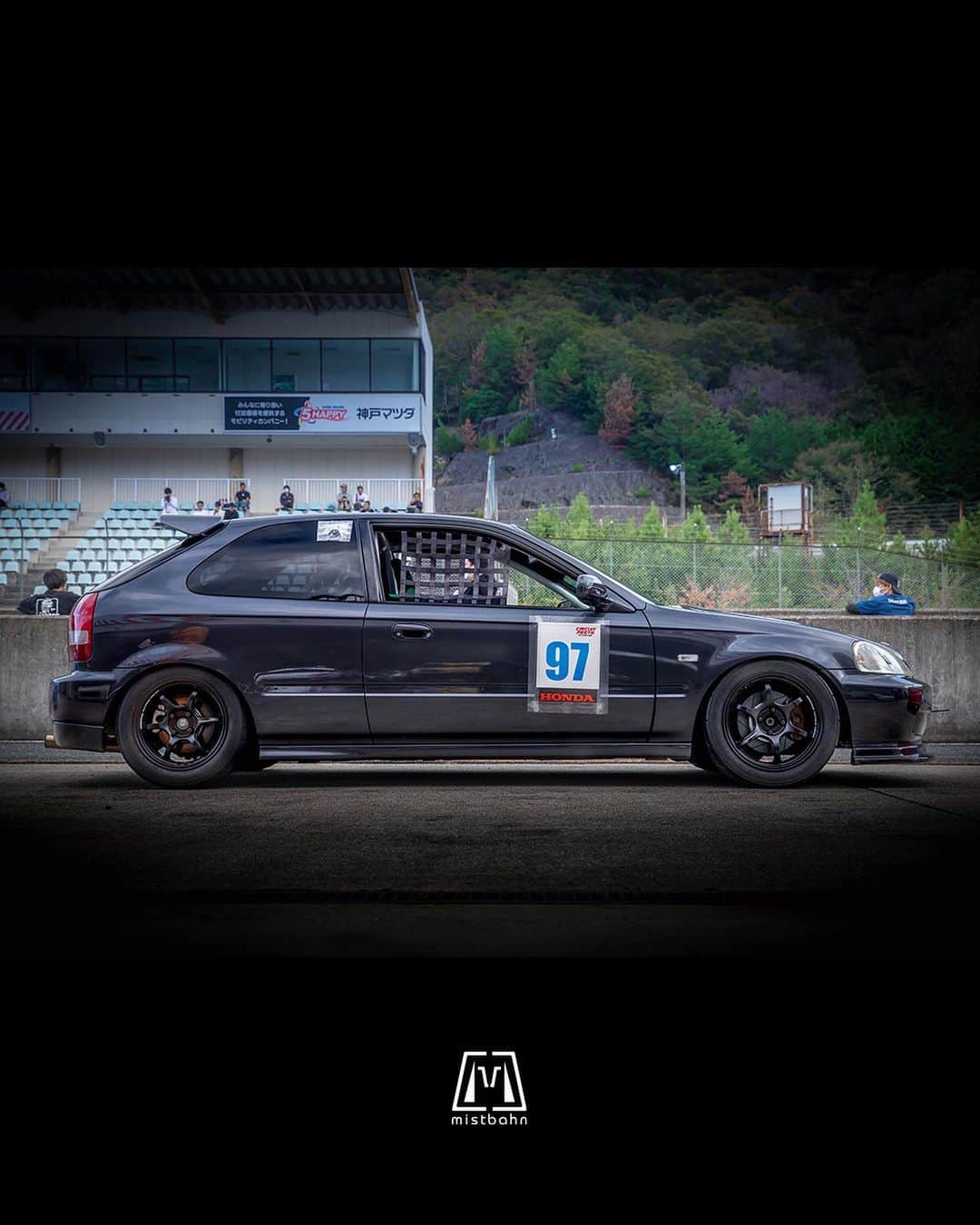 mistbahnさんのインスタグラム写真 - (mistbahnInstagram)「_ GARBAGE. TOP FUEL Honda EK9 CIVIC Type R _ 🚗: @shu_ek9 📷: @mistbahn _ Shot on Oct-15 2023 🏁 "Circuit Festa ( @circuit_festa_west_japan )" "HONDA ONE MAKE RACE". Central Circuit (Hyogo Japan) _ JP) 2023年10月15日、セントラルサーキットで開催された「サーキットフェスタ ( @circuit_festa_west_japan )」内の「ホンダ・ワンメイク・レース」で撮影。 _ #circuitfesta #circuitfesta2023 #サーキットフェスタ #サーキットフェスタ2023 #hondaonemakerace #ホンダワンメイク #ホンダワンメイクレース #centralcircuit #セントラルサーキット #garbage #topfuel #トップフューエル #civic #hondacivic #ホンダシビック #シビック #ek9 #ekcivic #ek #bseries #b18 #kanjo #kanjoracer #kanjozoku #kanjostyle #timeattack #timeattackjapan #hondasontrack #advan」11月19日 21時26分 - mistbahn