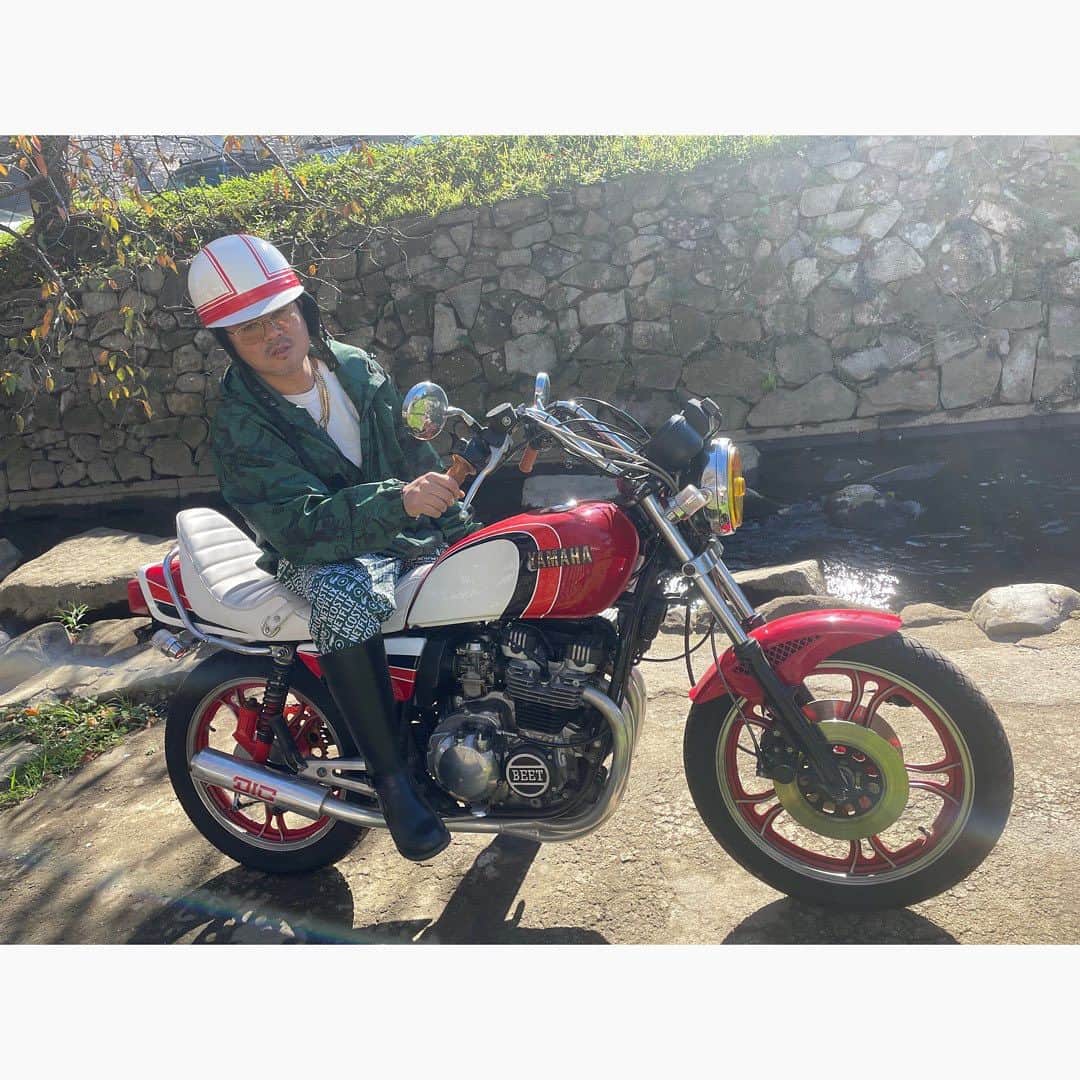 佐田正樹のインスタグラム：「撮影中‼︎  このまま走り行きたかぁ〜」