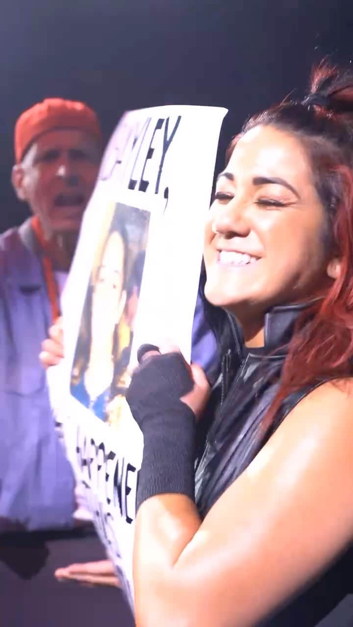 WWEのインスタグラム：「@itsmebayley is still a sweet girl, right … RIGHT???  #WWETupelo」
