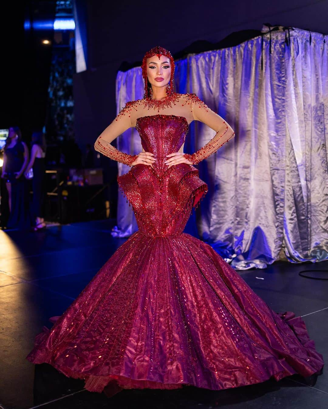 イリス・ミトゥネールのインスタグラム：「@rbonneynola radiating in her final walk gown. 🤩  #missuniverse2023 #missuniverse #72ndmissuniverse」