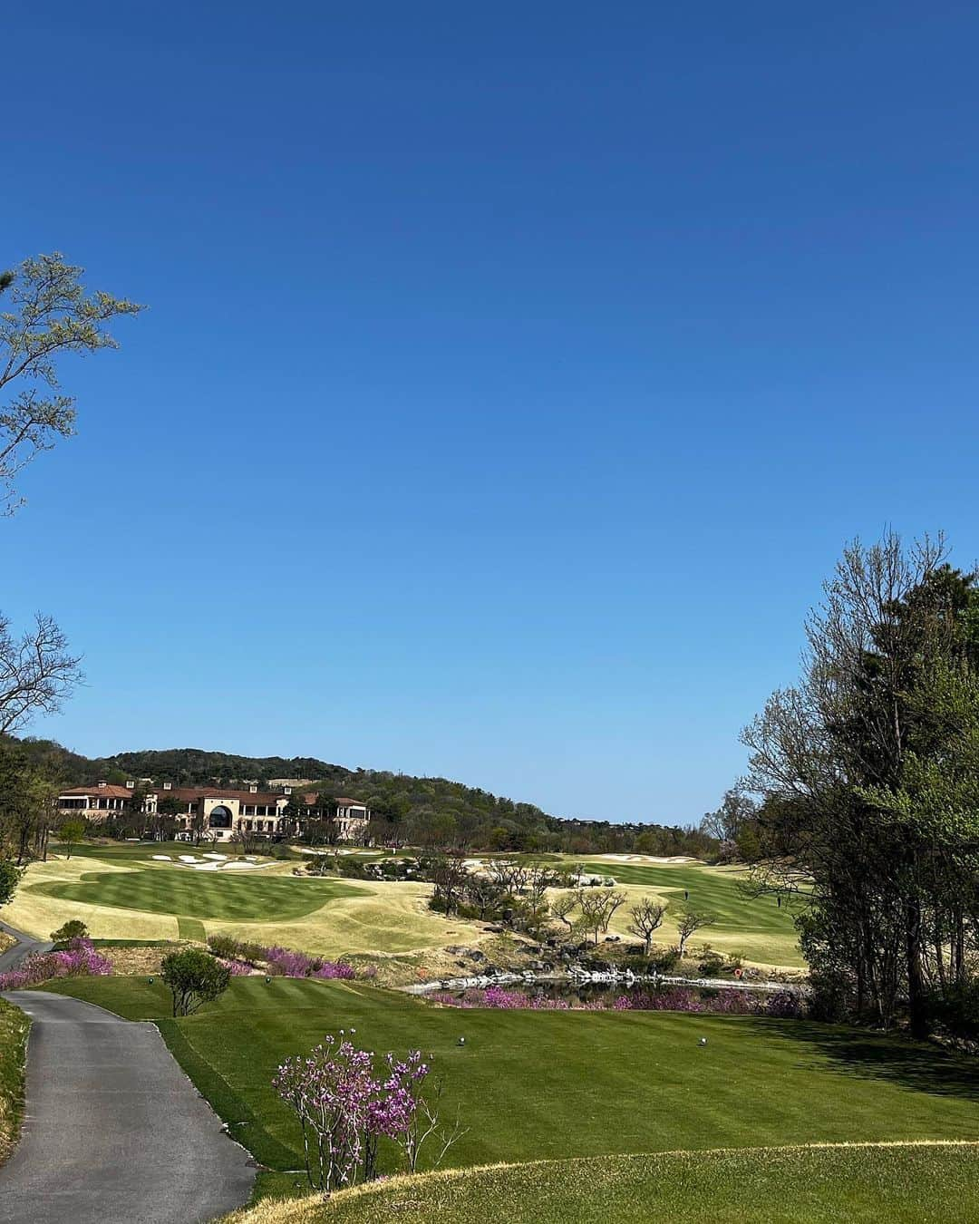 ナム・ギュリさんのインスタグラム写真 - (ナム・ギュリInstagram)「필드 전 연습스윙 ⛳️🏌️‍♀️   🧤🧣⭐️이정도 추위쯤이야 😎」11月19日 13時04分 - nam_gyuri