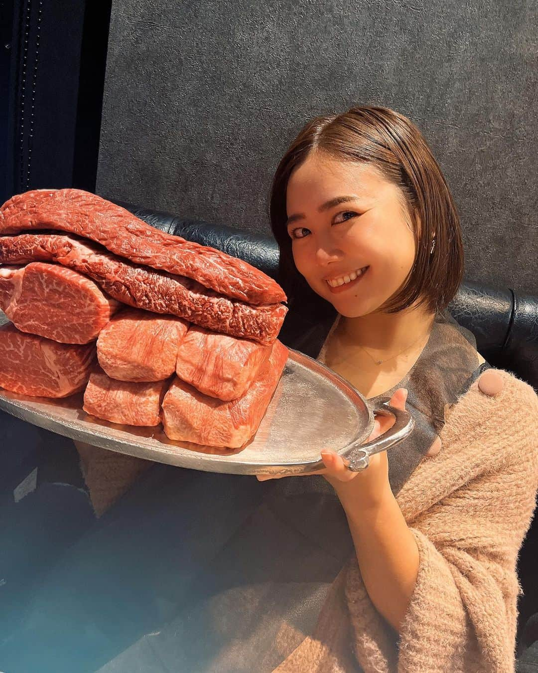 森詩織さんのインスタグラム写真 - (森詩織Instagram)「友達に【一心不乱】に連れて行ってもらったよ🥩✨  久しぶりにちゃんとしたお肉食べた😋 美味しすぎたー！！  住所は、非公開！ 次の予約もしましたー🙆‍♀️  #一心不乱 #焼肉 #焼肉屋 #焼肉グルメ #焼肉ディナー #住所非公開」11月19日 13時35分 - mori_shiori