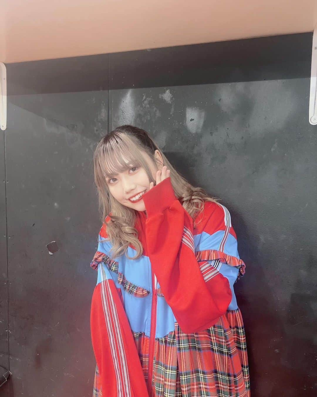 長久玲奈さんのインスタグラム写真 - (長久玲奈Instagram)「髪色落ちて明るくなりました💁🏻‍♀️  #2winkle_wink #長久玲奈」11月19日 13時56分 - kurena_0511