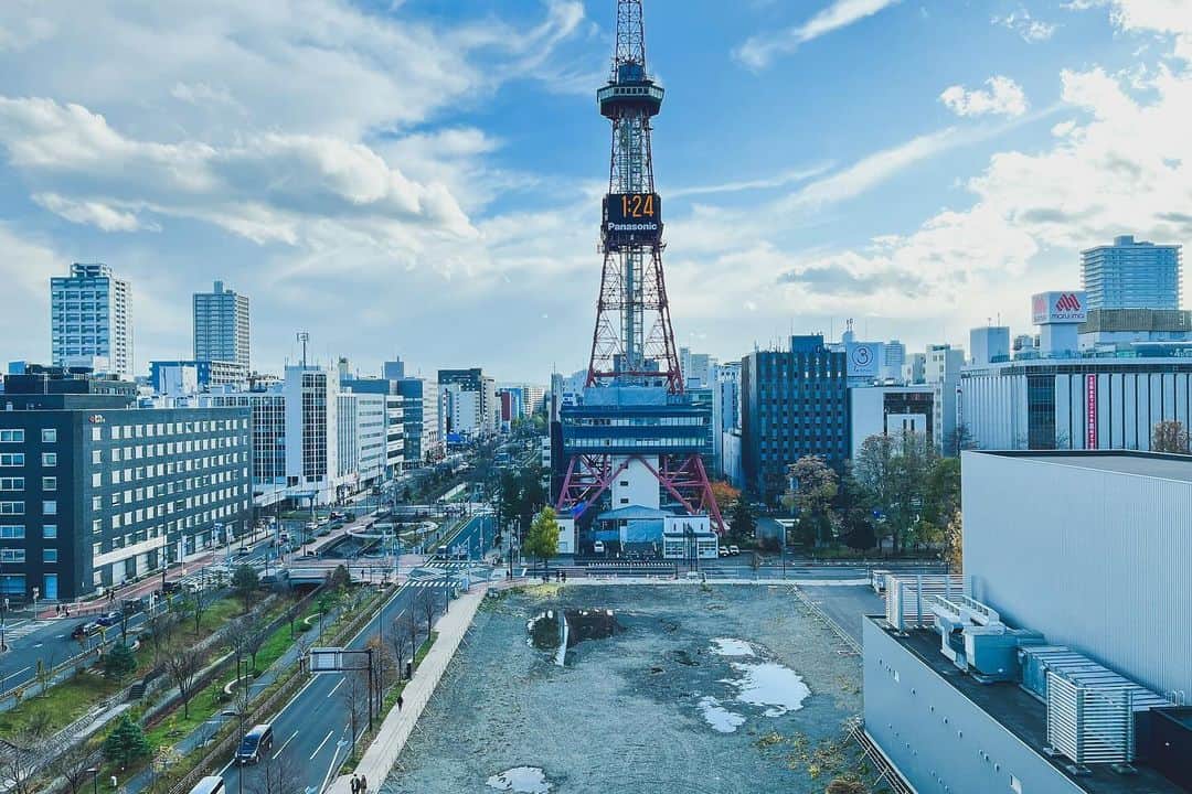 青木カズローのインスタグラム：「hitaruからのこの景色好きなんよな。」