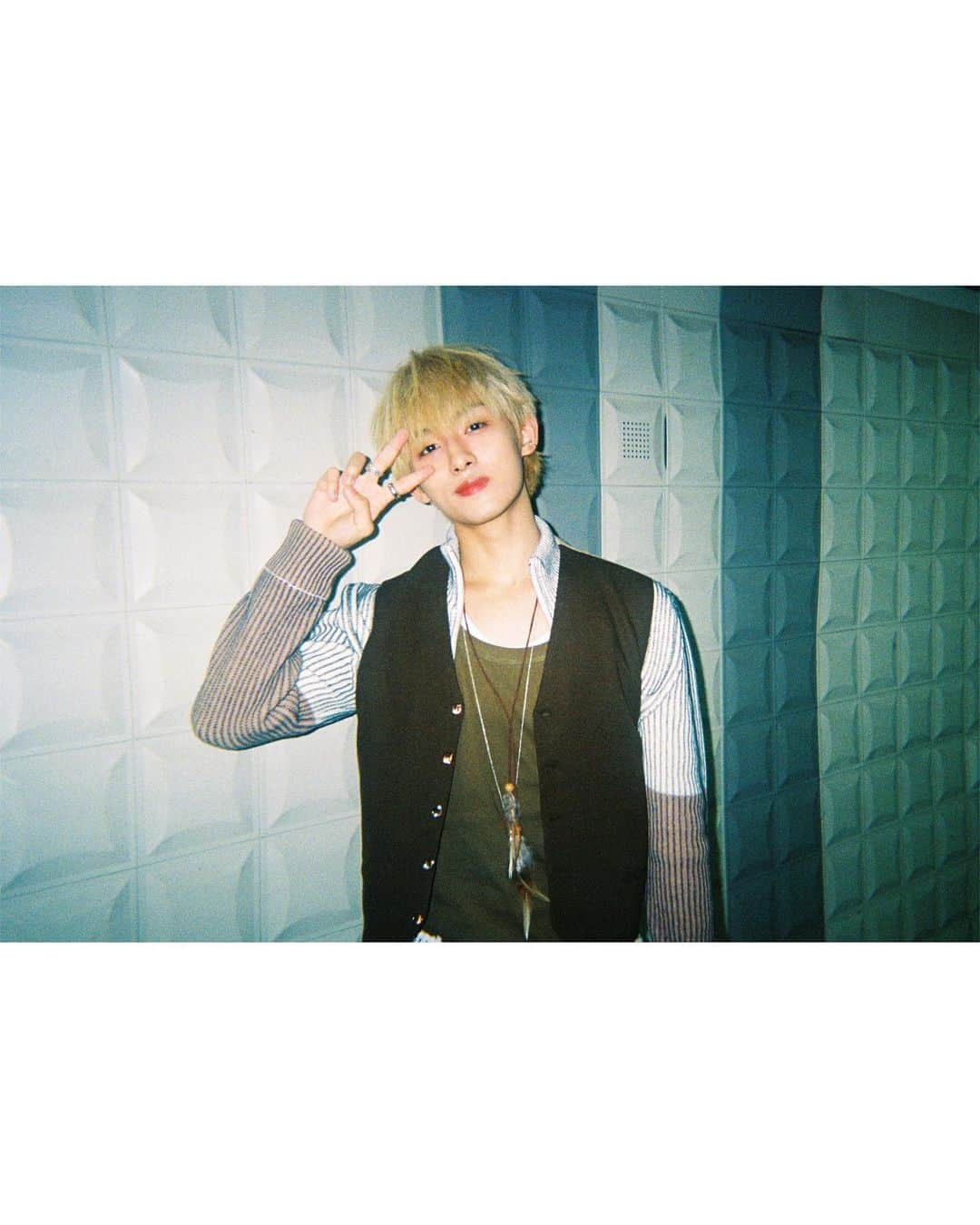 Way Vさんのインスタグラム写真 - (Way VInstagram)「🐥✌️  #WINWIN #董思成 #윈윈  #WayV #威神V  #OnMyYouth #遗憾效应 #WayV_OnMyYouth  #WayV_OnMyYouth_遗憾效应」11月19日 14時05分 - wayvofficial