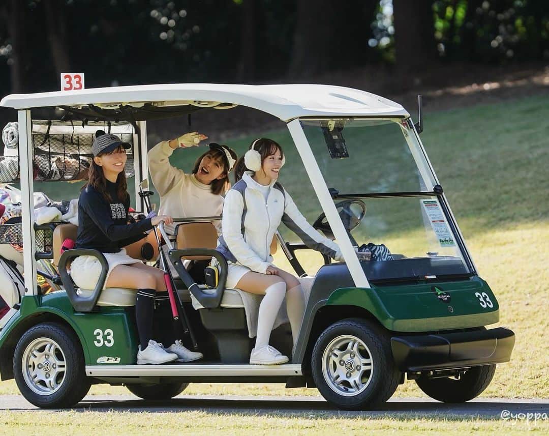 中谷あすみさんのインスタグラム写真 - (中谷あすみInstagram)「たまたま遭遇した @yoppa408 さんに撮影してもらった写真達📸  #ゴルフラウンド #ゴルフ女子 #ゴルフウェア #ゴルフコーデ #あすみゴルフ」11月19日 14時18分 - asumi_naa