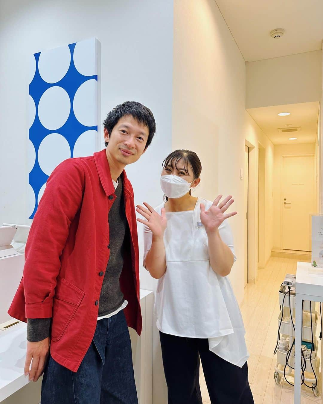 安井達郎のインスタグラム：「やっぱり皆さんのお人柄、技術が大好きでございます。 @pola_nakameguro  @pola_daikanyamaten  久しぶりに伺ってスッキリ＆爆睡笑 ありがとうございました🥰」