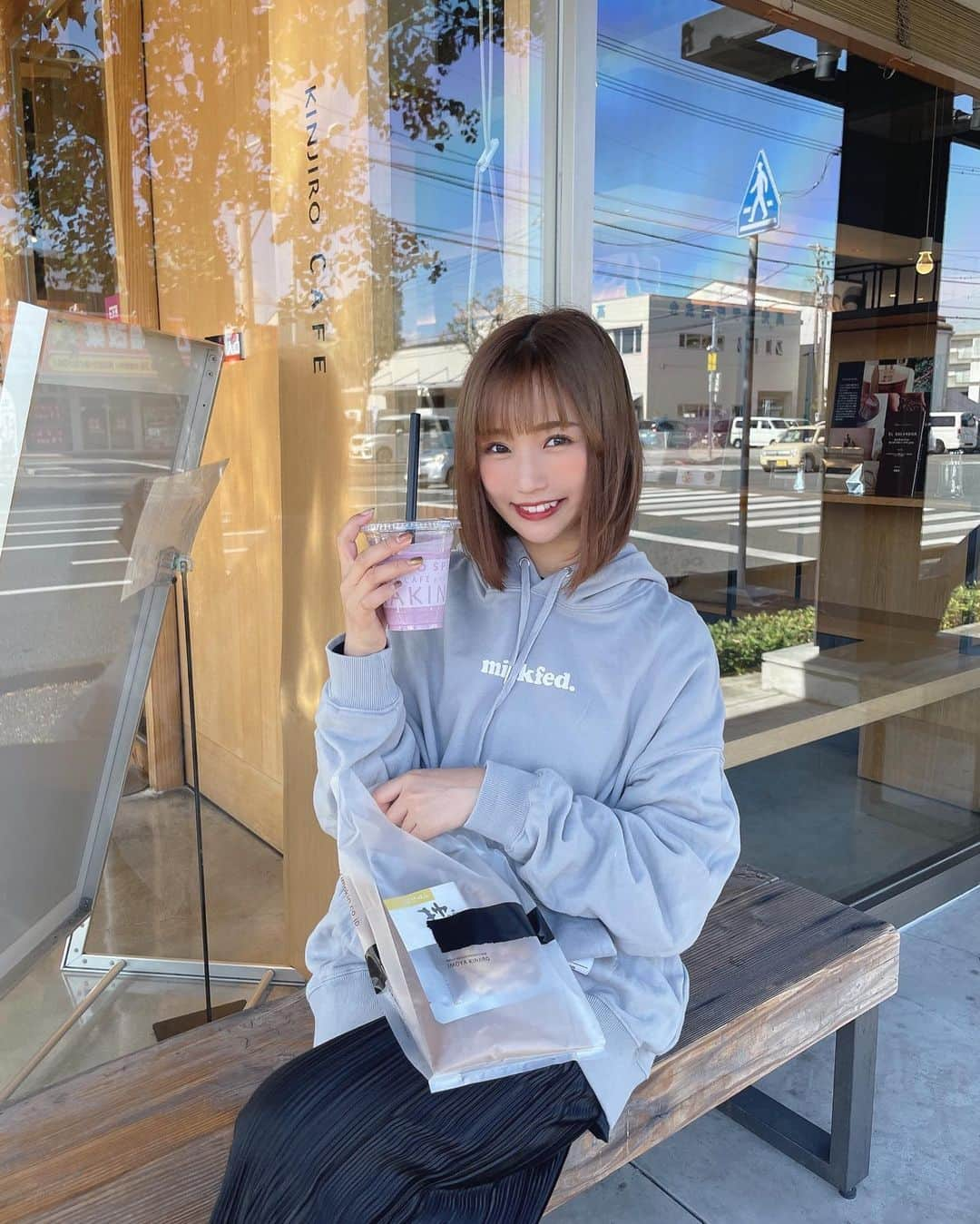 小林智絵さんのインスタグラム写真 - (小林智絵Instagram)「. . . . . . 高知であいりおすすめのお店に行ったんだけど、美味しすぎて震えた🫨🍠🤎🤎 . . 最近芋けんぴとか芋チップスとか 大学芋とか、、、 お芋系スイーツが好きすぎる🍠♡ . . . . . . #芋屋金次郎 #高知 #高知グルメ #高知観光 #高知旅行 #milkfed #ミルクフェド #パーカーコーデ #パーカー女子 #ボブ #ボブアレンジ #ボブヘアアレンジ #イエベ #イエベメイク #イエベ秋 #イエベ秋メイク #年齢逆行アイドル」11月19日 19時15分 - kobayashichie_1012