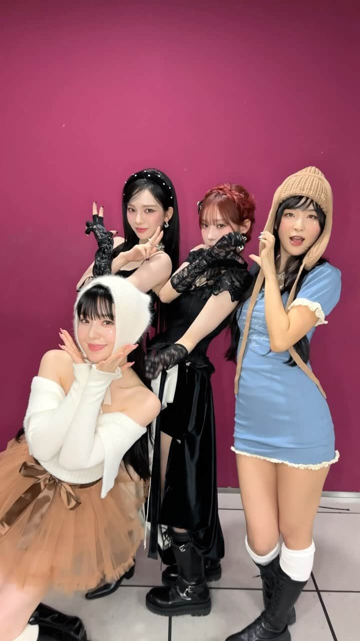 Red Velvetのインスタグラム：「1,2 it’s time to go Chill Kill #What_A_Chill_Kill   #레드벨벳 #RedVelvet #에스파 #aespa @aespa_official #카리나 #KARINA #윈터 #WINTER  #IRENE #아이린 #SEULGI #슬기  #Chill_Kill #칠킬 #Chill_Kill_Challenge」