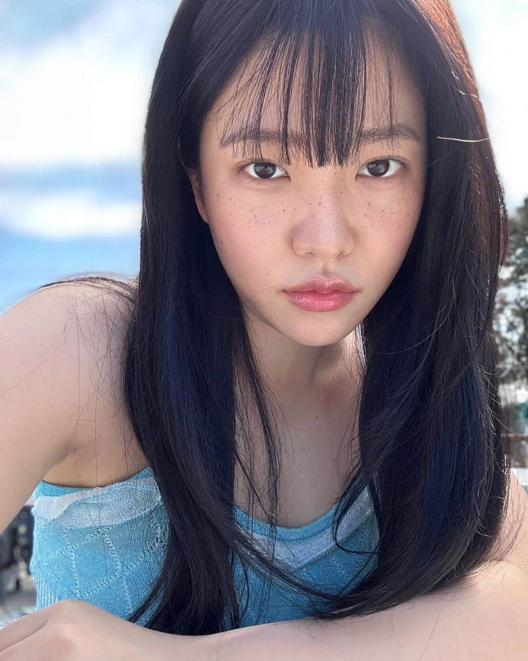 イェリさんのインスタグラム写真 - (イェリInstagram)「🦋🌬️🌬️🩵🫂」11月19日 15時10分 - yerimiese