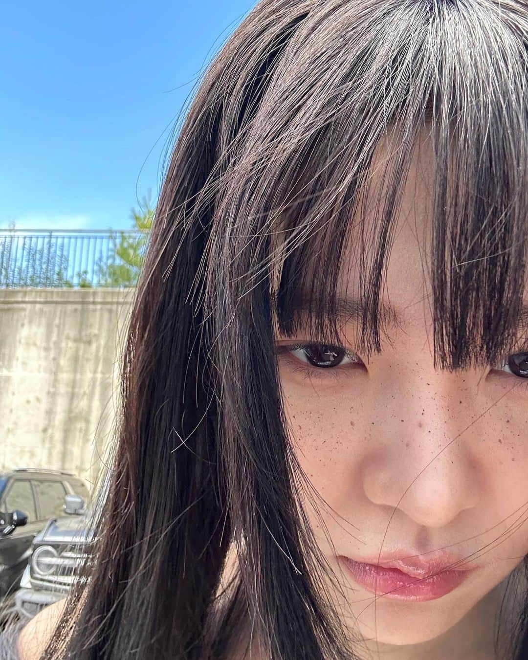 イェリさんのインスタグラム写真 - (イェリInstagram)「🦋🌬️🌬️🩵🫂」11月19日 15時10分 - yerimiese