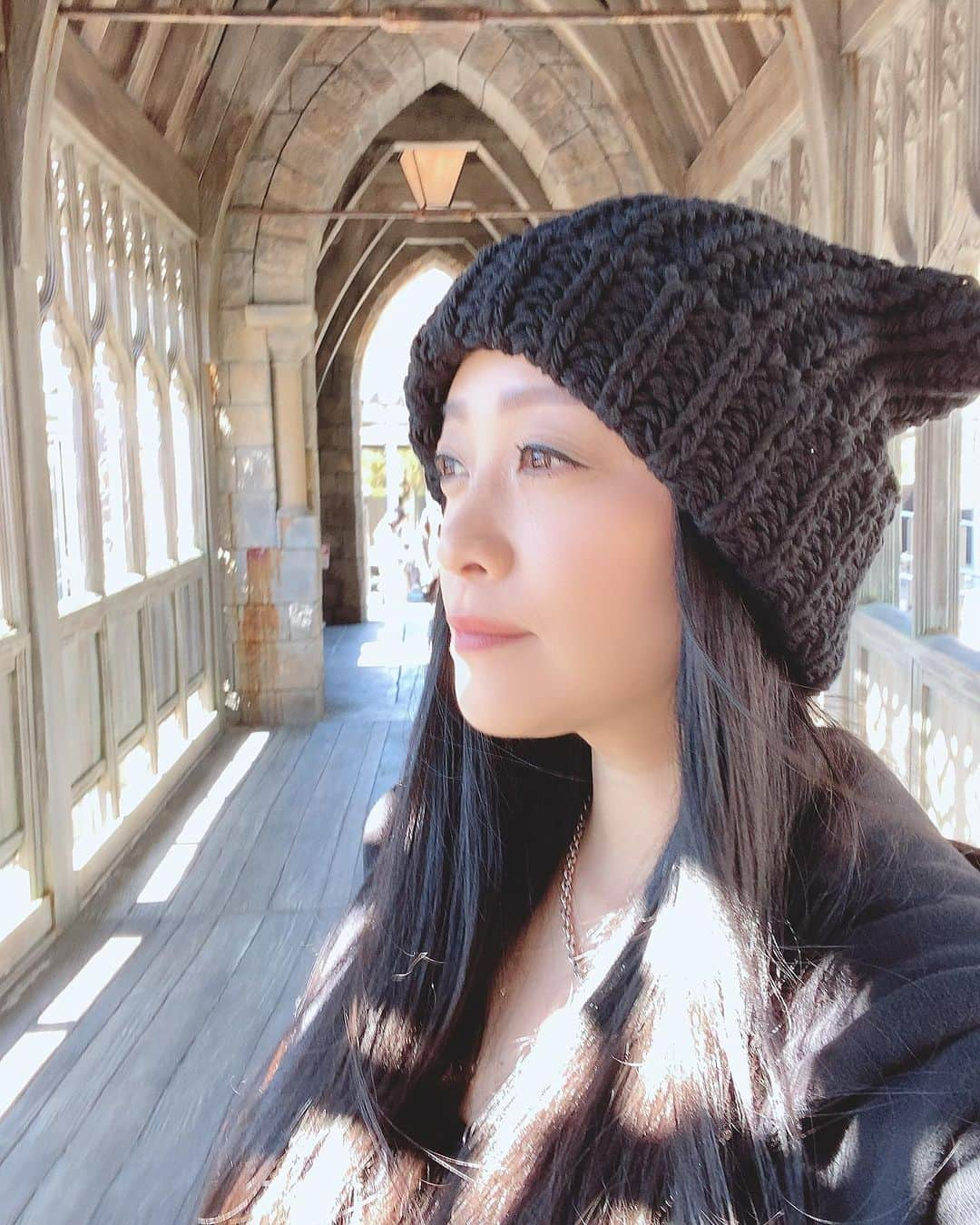 小向美奈子のインスタグラム：「ハリー・ポッターの映画の世界へ行ってきた❣️  友達のお誘いで念願のツアー行けた😭 めちゃ嬉しくて、楽しかった！」