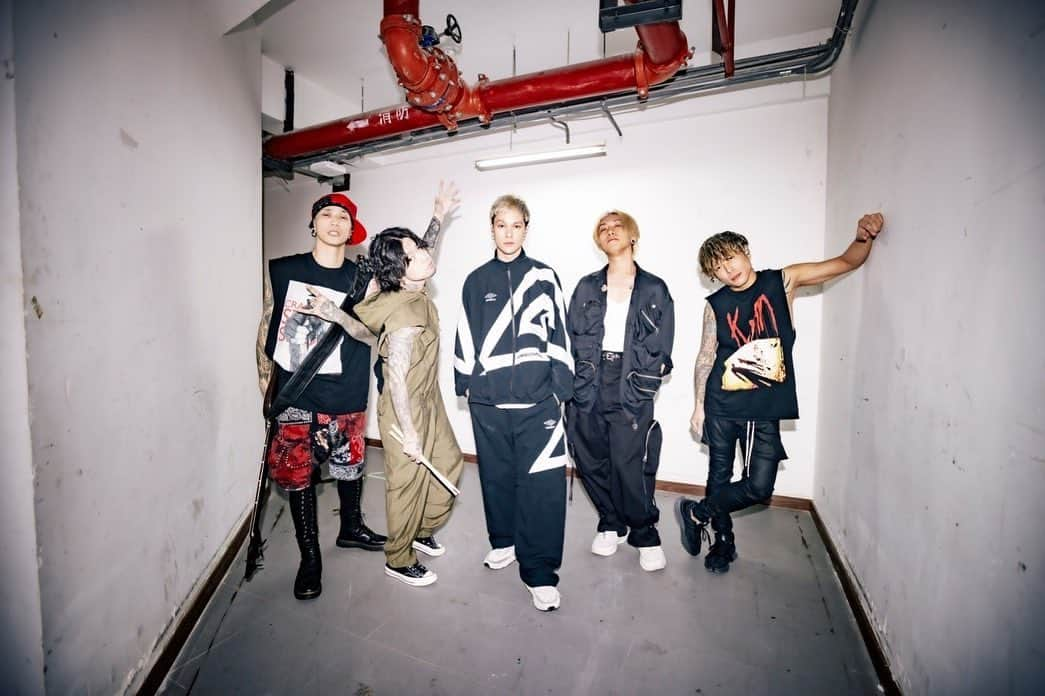 Katsuma さんのインスタグラム写真 - (Katsuma Instagram)「"coldrain LIVE IN SHANGHAI 2023" at バンダイナムコ上海文化センターDay1  photo by @fujiitaku   #coldrain」11月19日 15時15分 - katsuma_drums