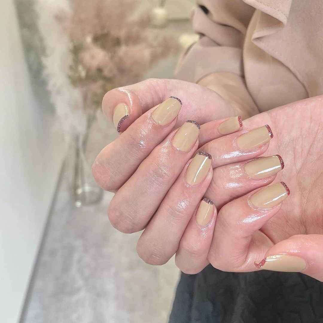 北川楓夏さんのインスタグラム写真 - (北川楓夏Instagram)「New nail💅  芸術が爆発！！ もう美しすぎる〜😮‍💨💓 天然石のようなデザイン大好き💎 あすかさんに完全お任せネイルです！  ハンドは極細フレンチ！ ジャムみたいな色かわいい〜🍓🍇  ( @says_nail )  #akita #秋田 #nail #ニュアンスネイル #クセありネイル #秋ネイル #ナチュラルネイル #2023autumn #秋ネイル2023 #saysnail #お任せネイル #saysネイル #handnail #奥行きネイル #footnail #秋色ネイル #フラッシュネイル #フレンチネイル #芸術ネイル」11月19日 15時24分 - fuka.kitagawa