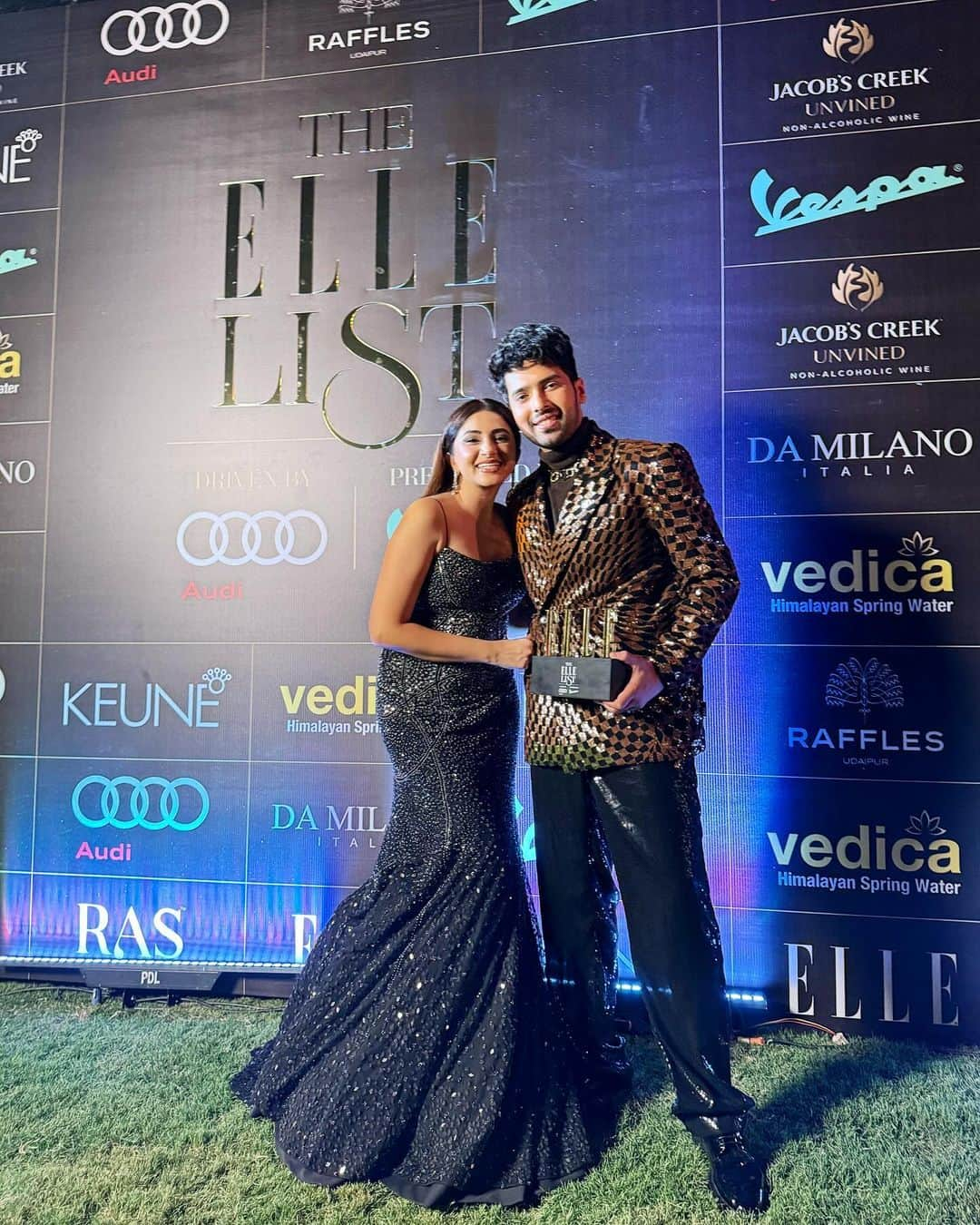 Aashna Shroffさんのインスタグラム写真 - (Aashna ShroffInstagram)「For #TheElleList night, where I bagged a winner 😉 always proud of you and all that you do @armaanmalik 🖤  Styled by @malvika_tater  Wearing @rohitgandhirahulkhanna  Jewellery @anayah_jewellery Shot by @assd_khan」11月19日 15時33分 - aashnashroff