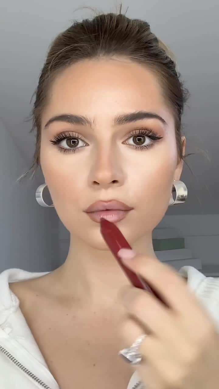 のインスタグラム：「🎀 🤶」