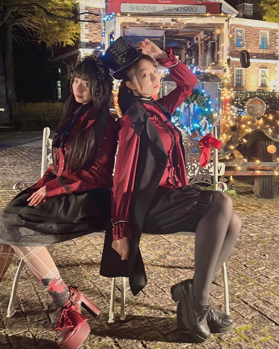 のインスタグラム：「たくさん写真とってきた！！ たのしかった✨✨✨ . #虹の郷　#虹コス」