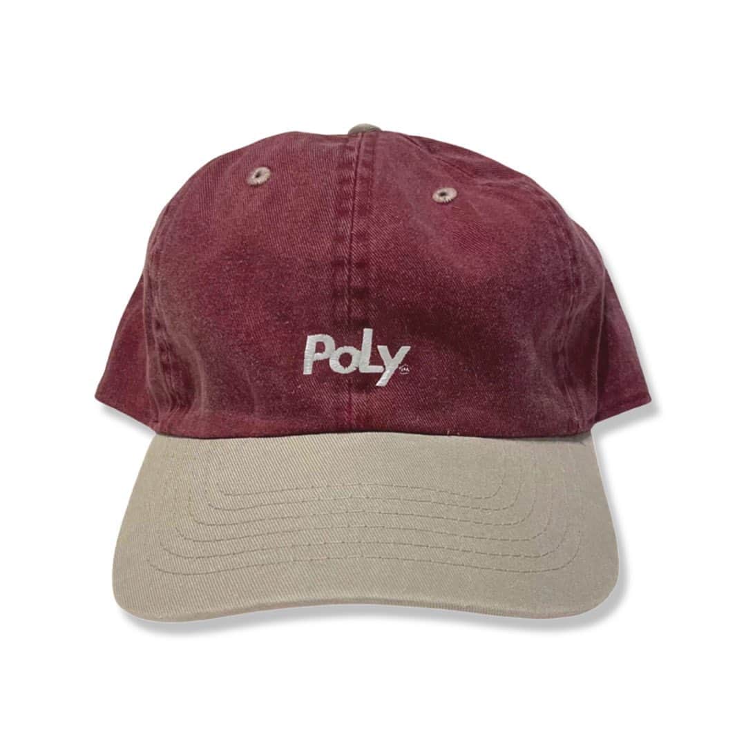 POLYさんのインスタグラム写真 - (POLYInstagram)「【POLY LOGO BASEBALL CAP】  POLYのロゴを主張したシンプルなベースボールキャップ。 バックのベルト部分にはPOLYのロゴピスネーム付きです✴︎  green/black/burgundy•sand」11月19日 21時42分 - _is_poly