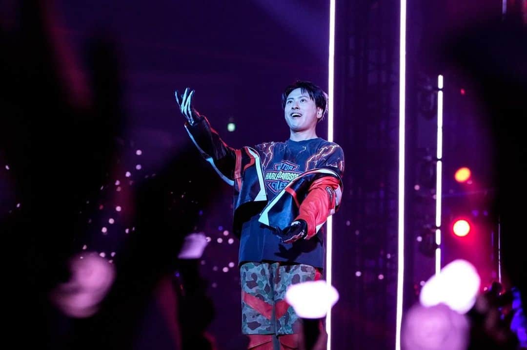 のインスタグラム：「JSB LAND✨ 来ないと損するよ。笑 って言えるぐらい楽しかったでしょ？ 次は東京で🗼 待ってます🔥✨」