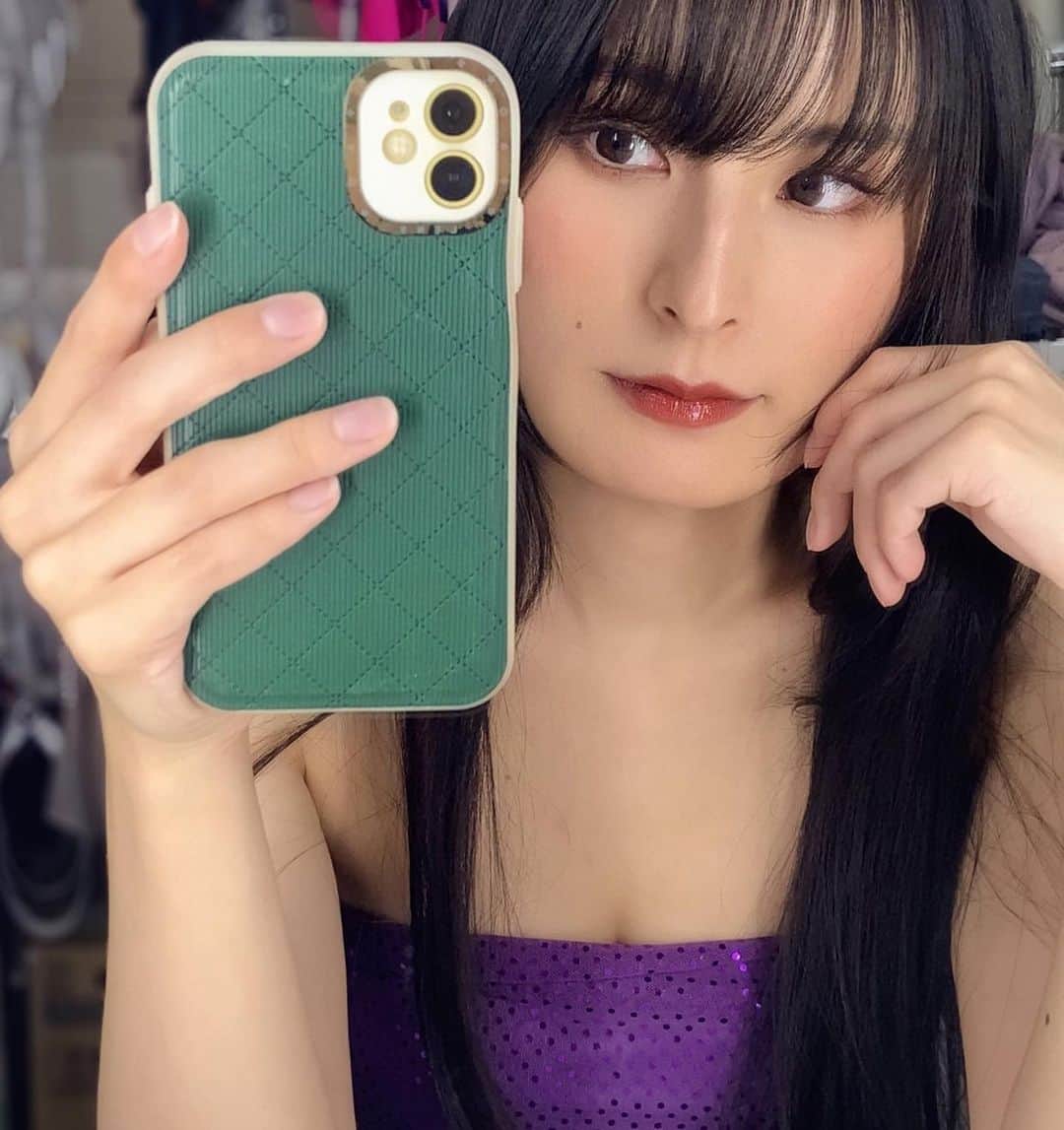 有栖川さつきのインスタグラム：「👀✨  ┈┈┈┈┈┈┈ ❁ ❁ ❁ ┈┈┈┈┈┈┈┈  《 My Profile 》 名前 : 皆川彩月(みながわさつき) 職業 : グラビアアイドル・タレント 活動 : 撮影会、DVD、VR、メディア出演...etc 出身 : 千葉県 趣味 : 原付ツーリング、コスプレ、野球観戦  《 ハイライトには...？ 》  ◆会える日 撮影会など、直接"会える"イベント情報が 一目で確認できます！会えるよ💋  ◆作品情報 グラビアDVD、VR、撮り下ろしスチールなどの 情報や購入ページはこちらで見れます！  ◆SNS Twitter(X) / YouTubeの リンクをまとめてあります！ それぞれのSNSで異なる投稿をしています♡  お仕事のご依頼はメールor プロフィールURLからお願いします📫 (所属事務所 : セルワールドエンタテイメント)  ┈┈┈┈┈┈┈ ❁ ❁ ❁ ┈┈┈┈┈┈┈┈  #japanesemodel #japanesecosplayer #グラビアモデル #コスプレ女子 #スレンダー美人 #黒髪女子 #猫目女子」